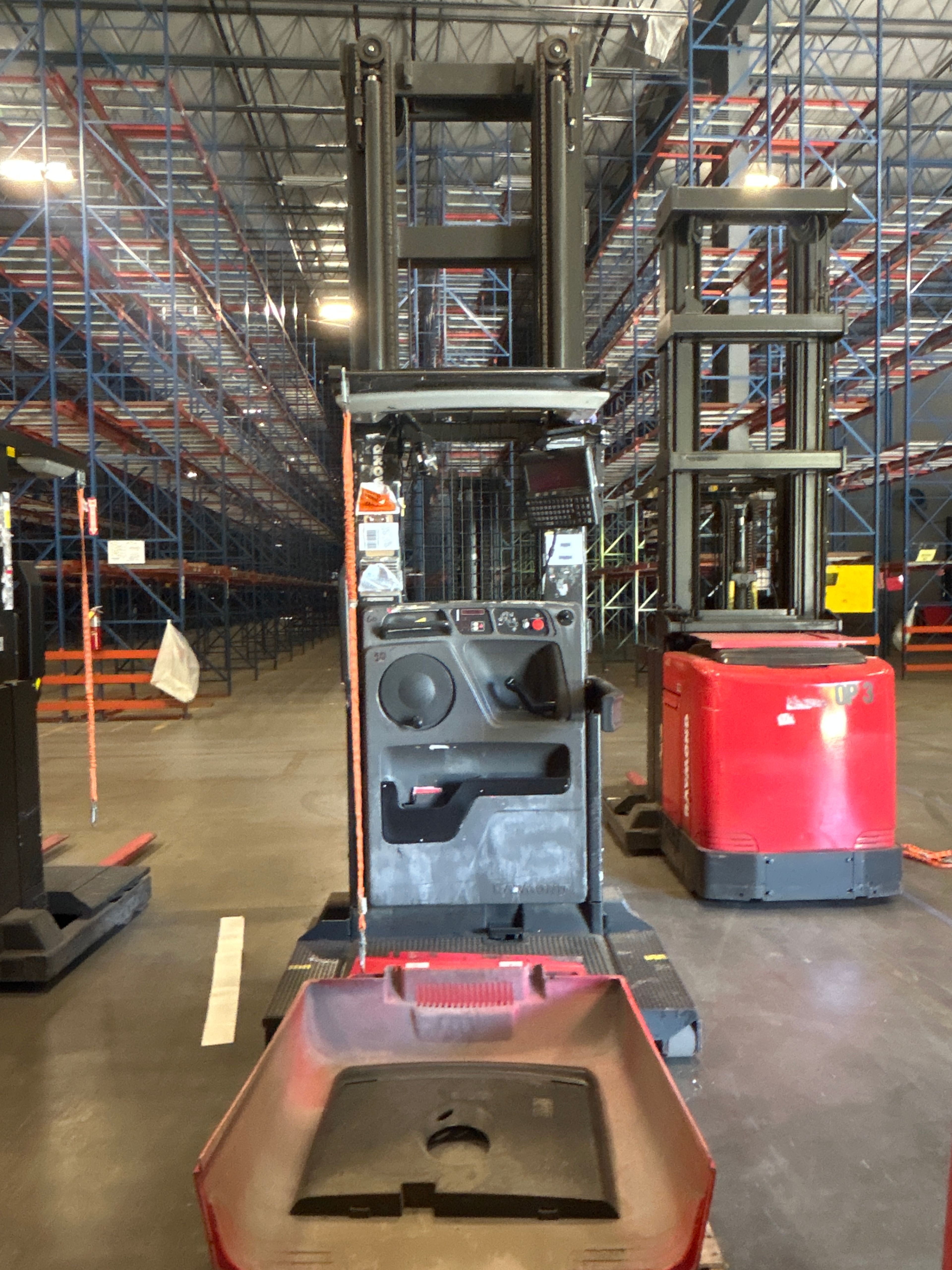 Raymond Order Picker - Wire Guided - Document 2