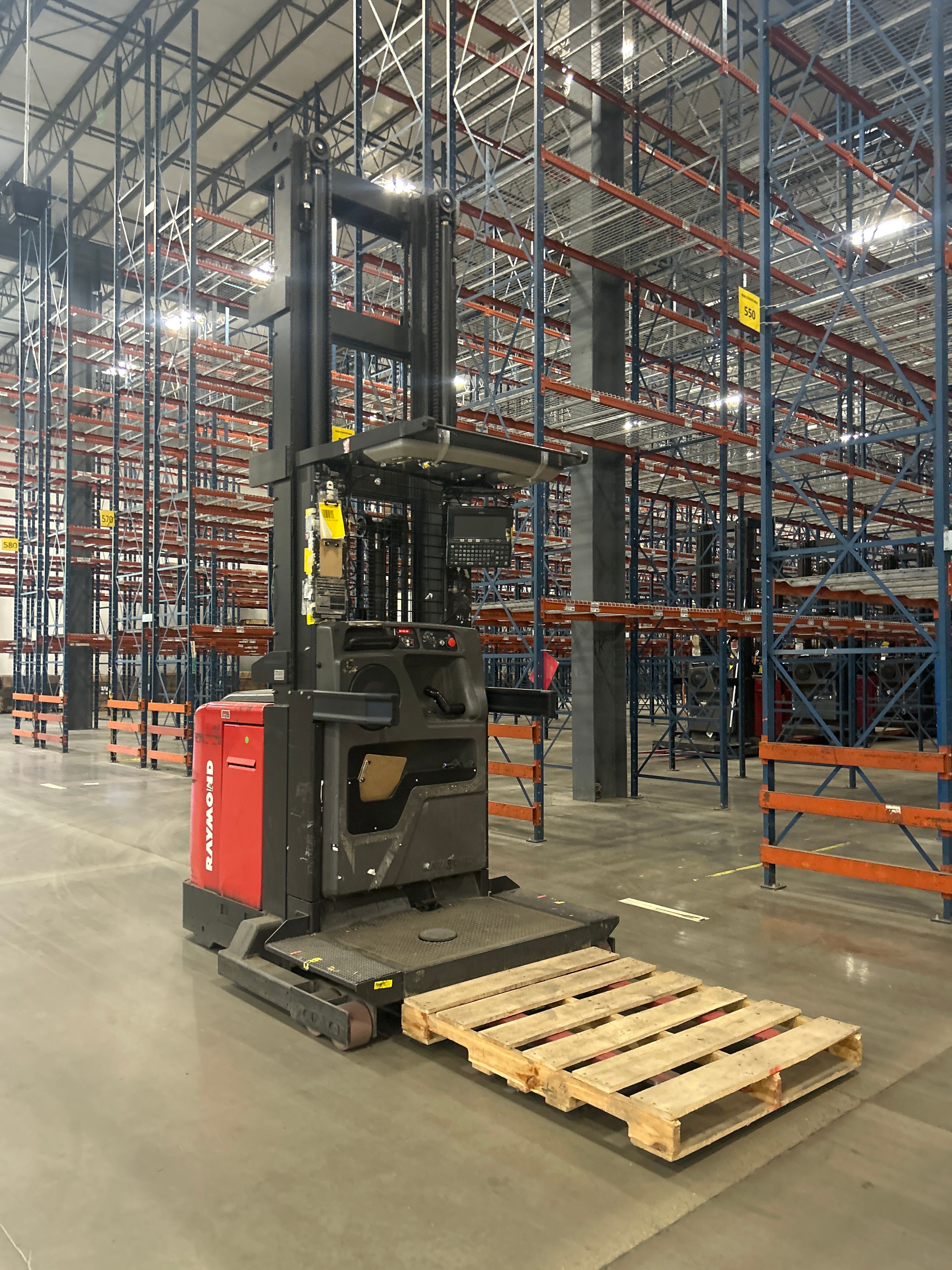 Raymond Order Picker - Wire Guided - Document 4