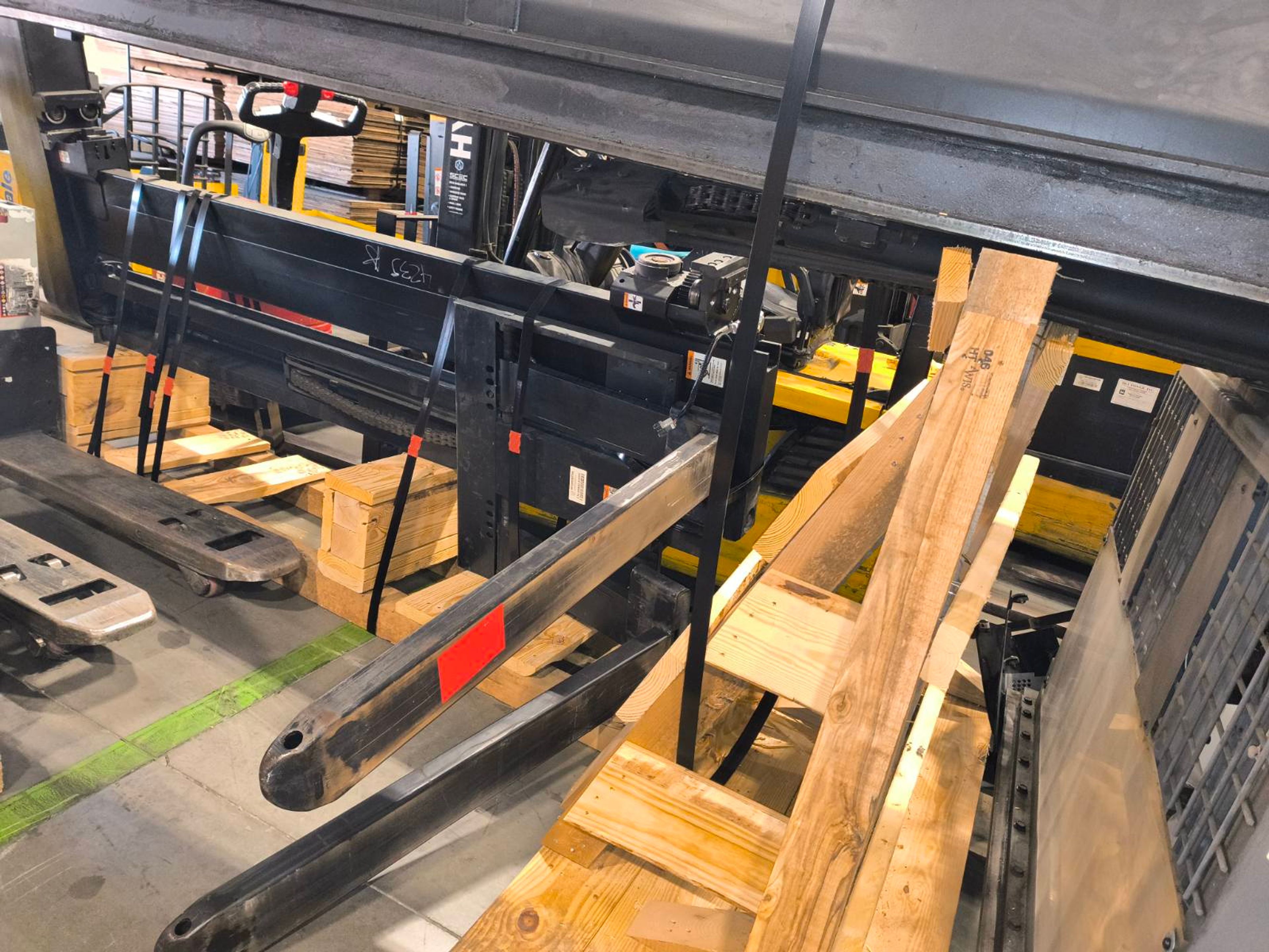 Crown TSP Turret Truck - Document 2