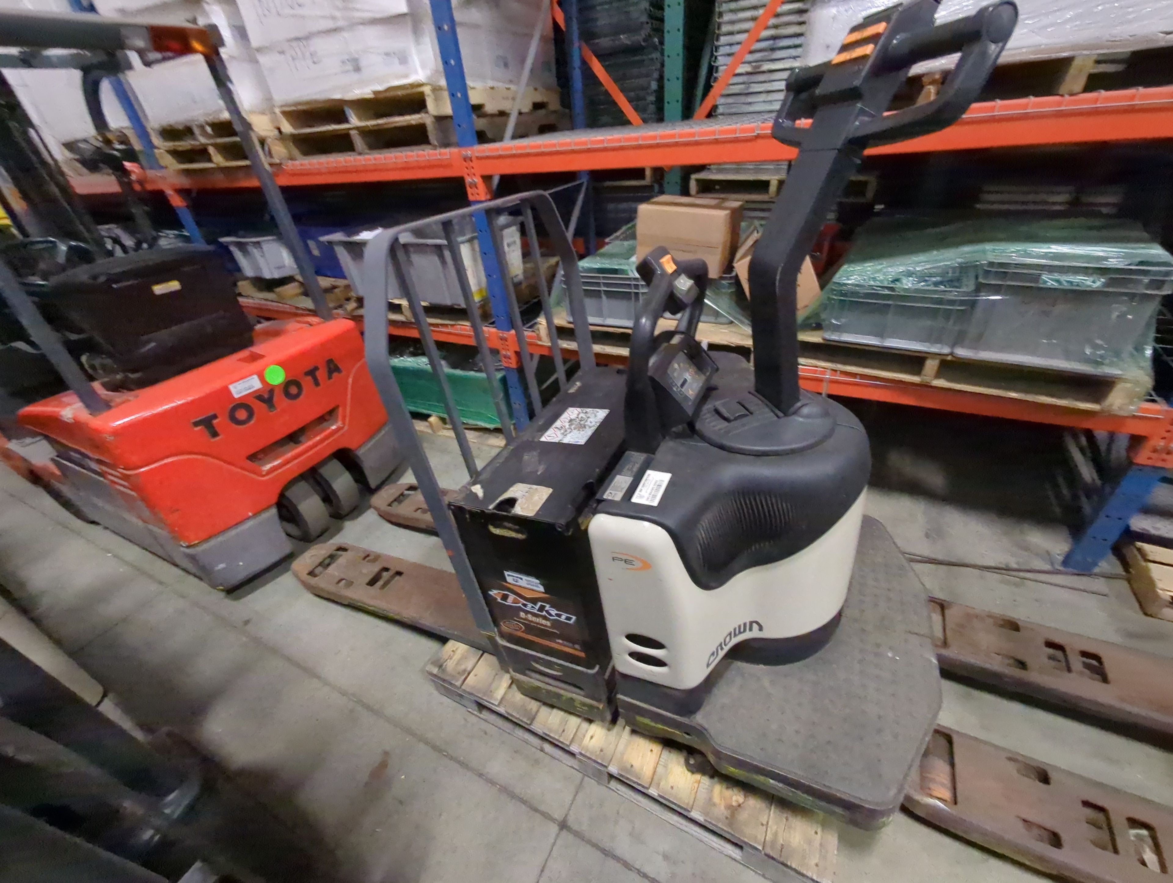 Crown Walkie Rider Single Pallet - Document 3