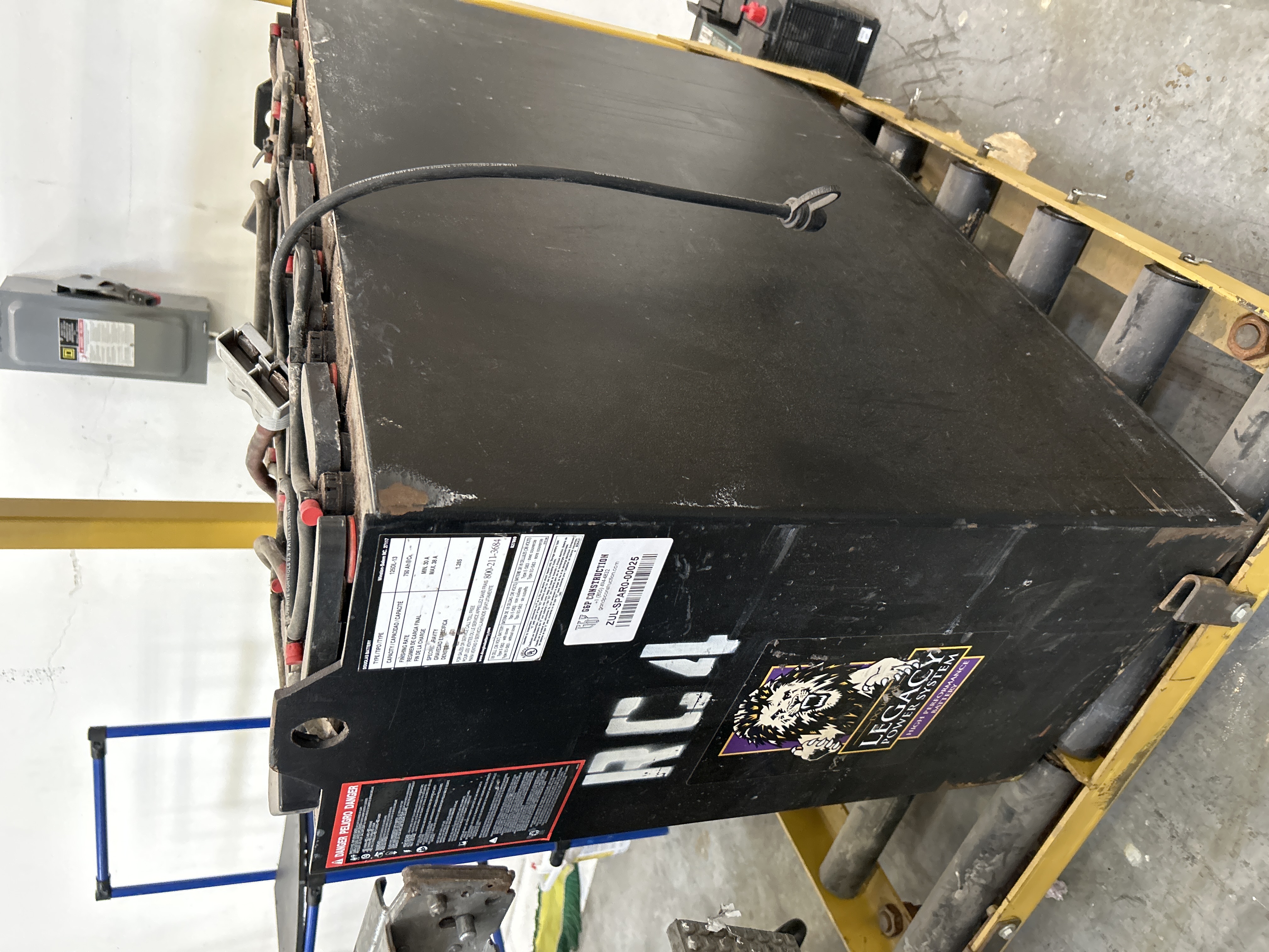 Battery - 24 Volt - Douglas -