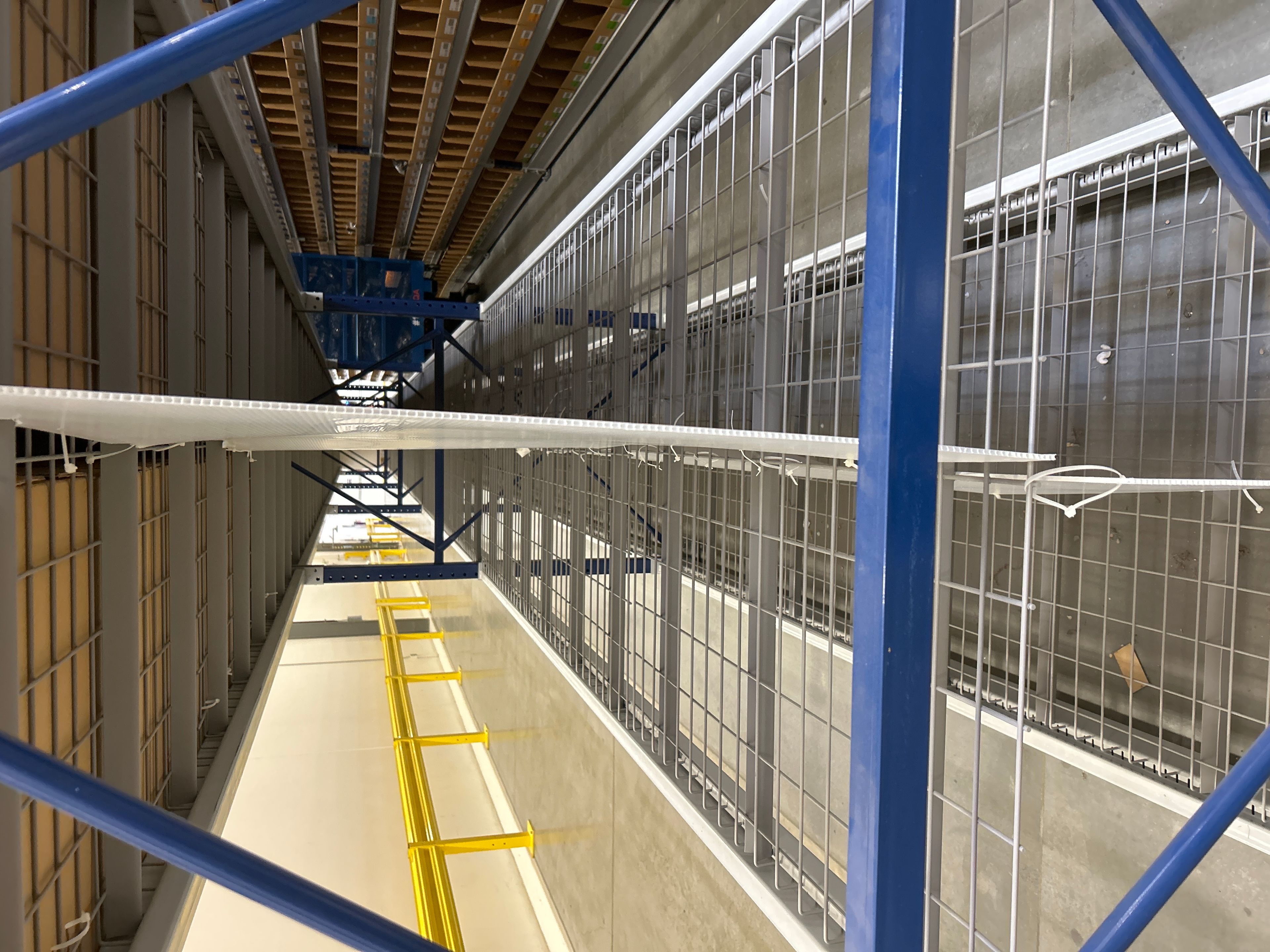 Wire Deck - 48" x 46" - Inside Waterfall - Document 4