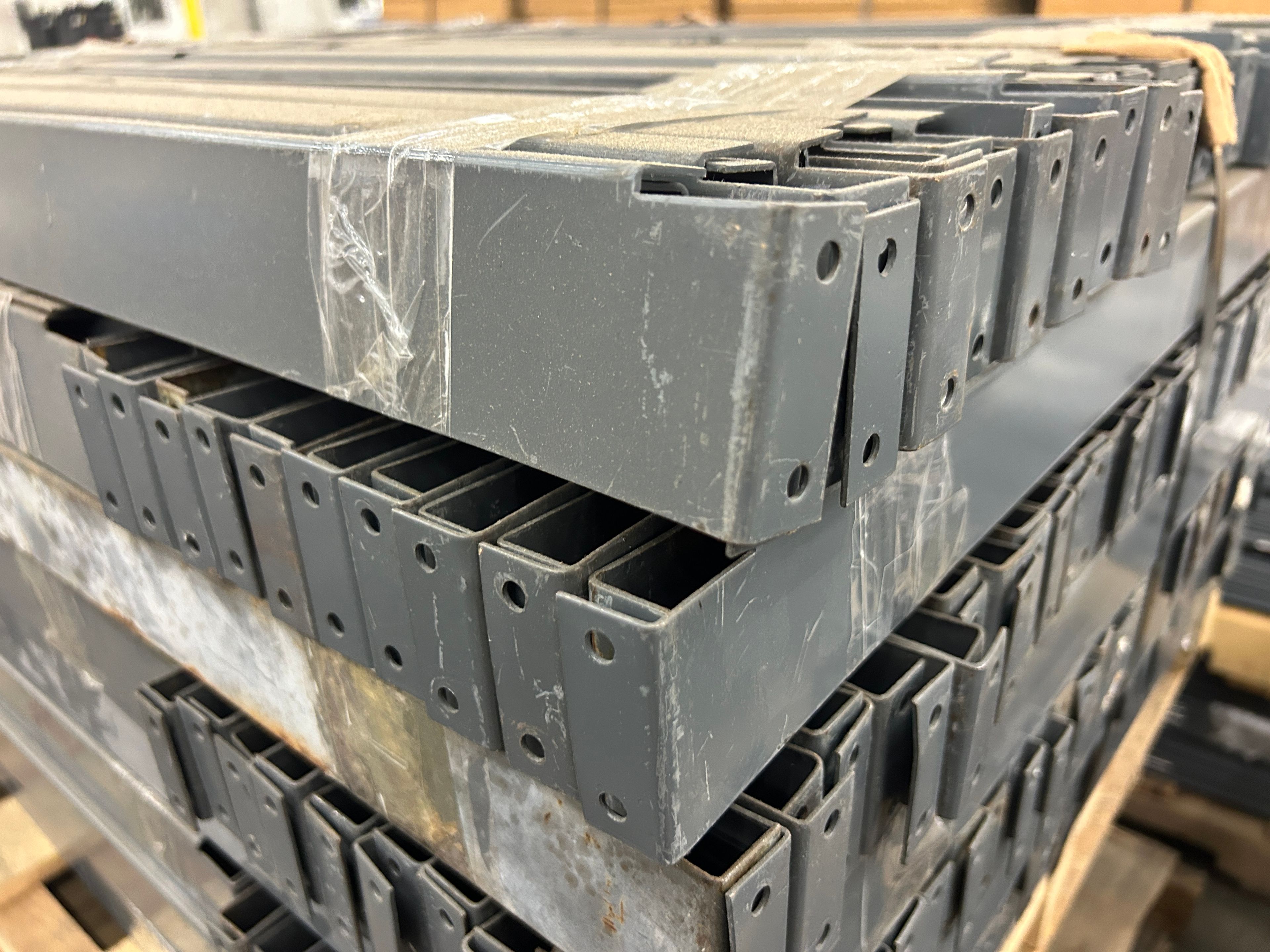 Riveted Shelving - Ground Hori