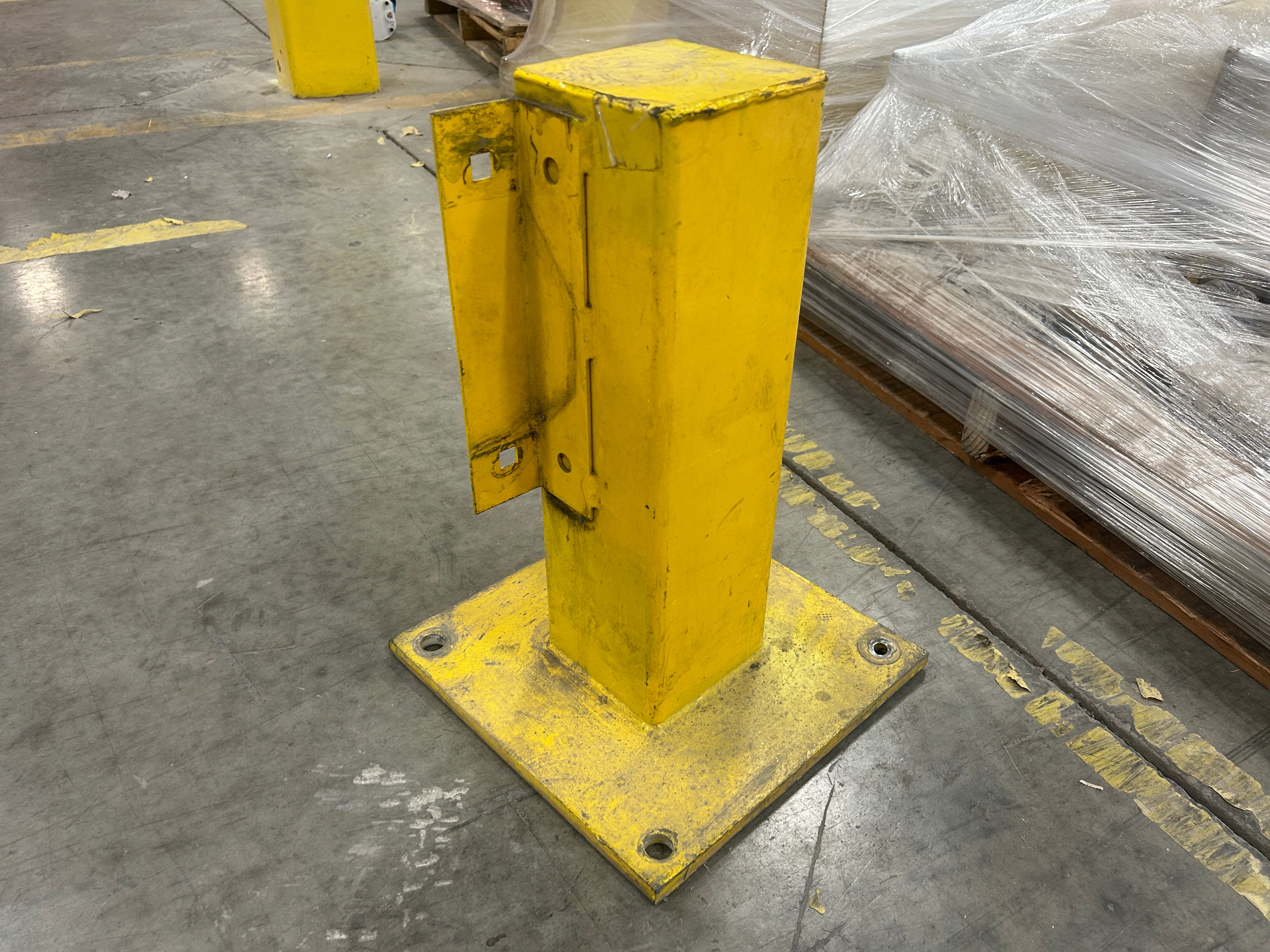 Guardrail Post - 18" x 5" - Si - Document 3