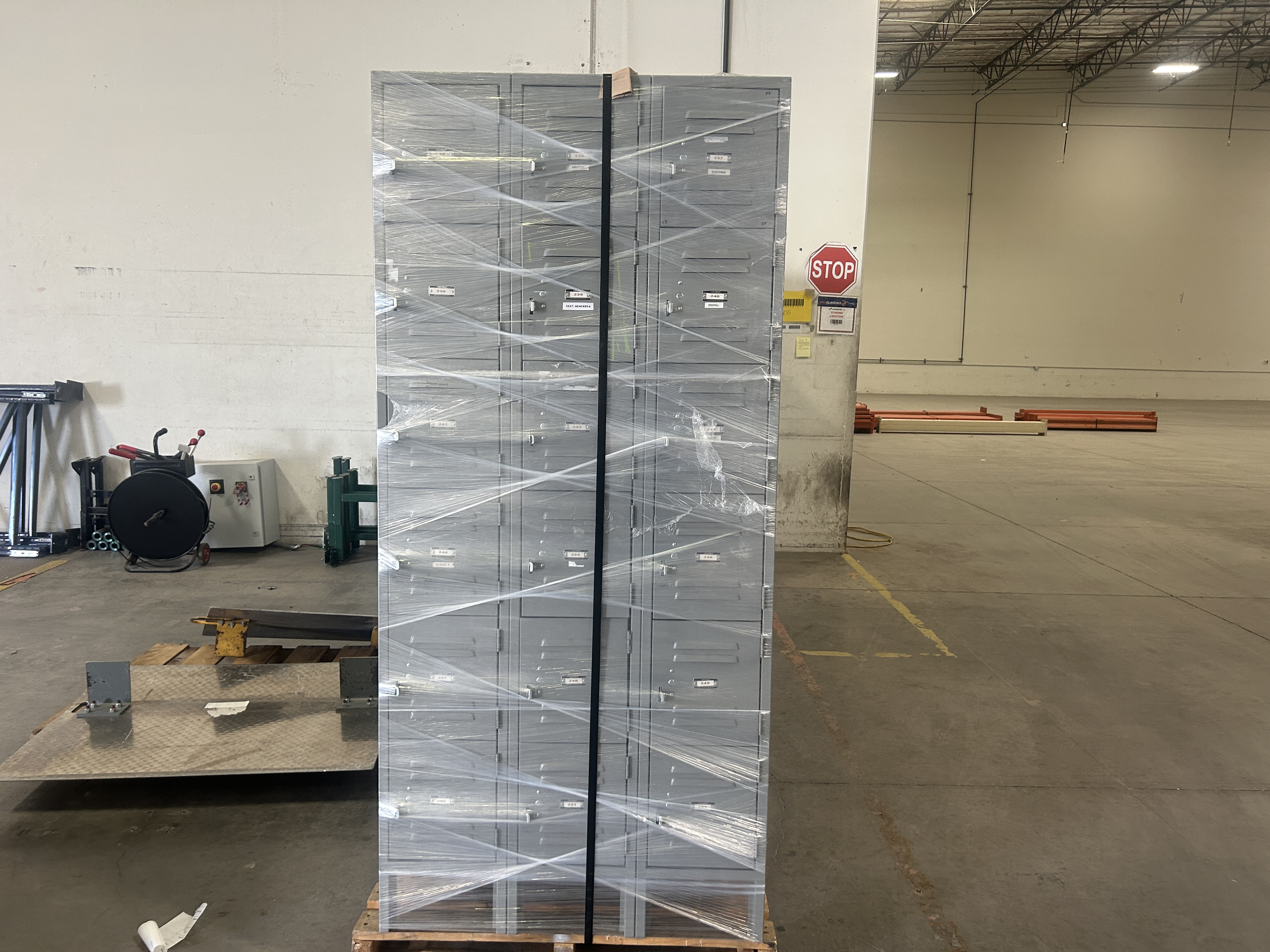 Lockers - 36" x 12" x 78" - 18