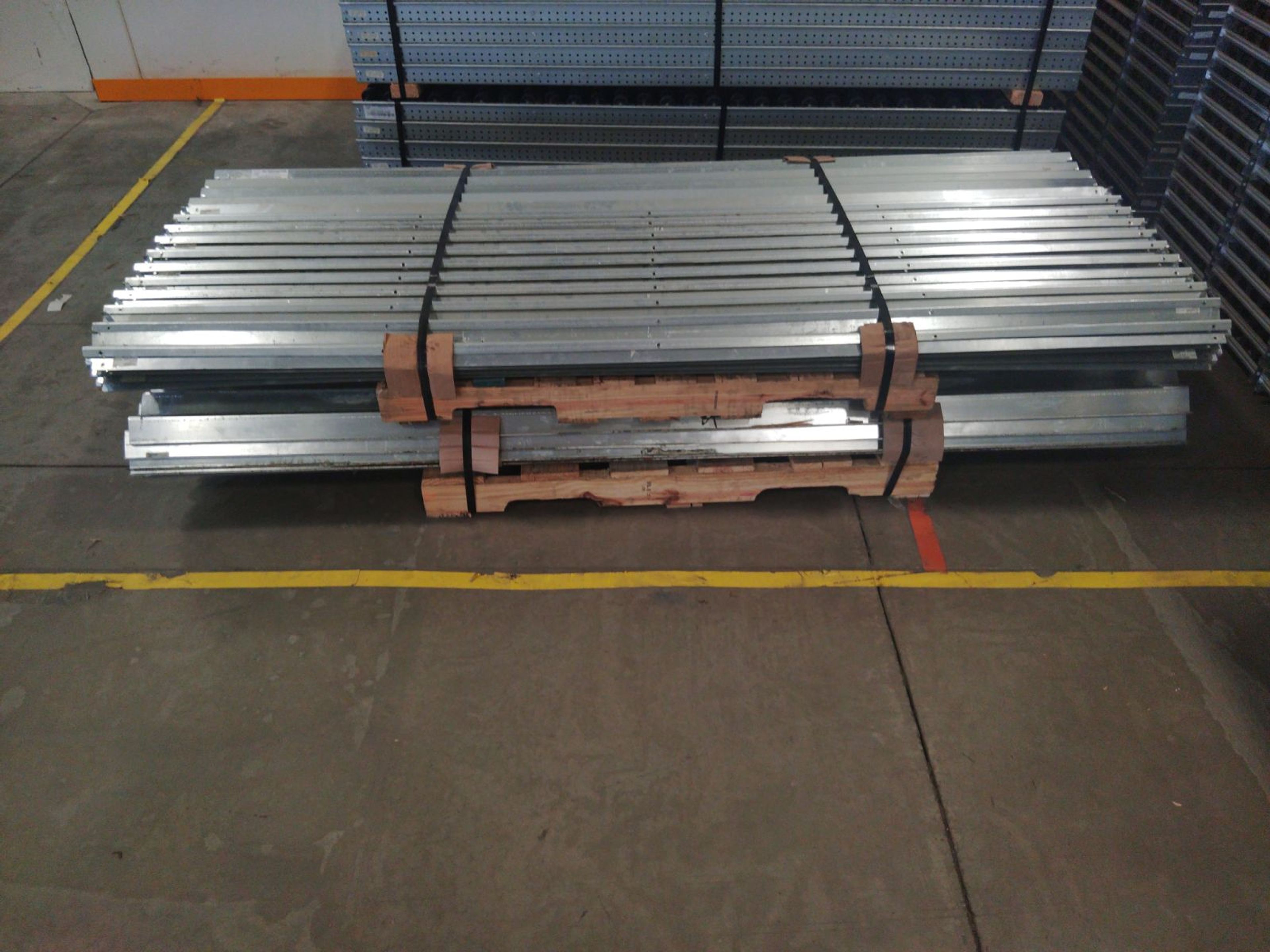 Carton Flow - Front Bracket - 96" - Document 1