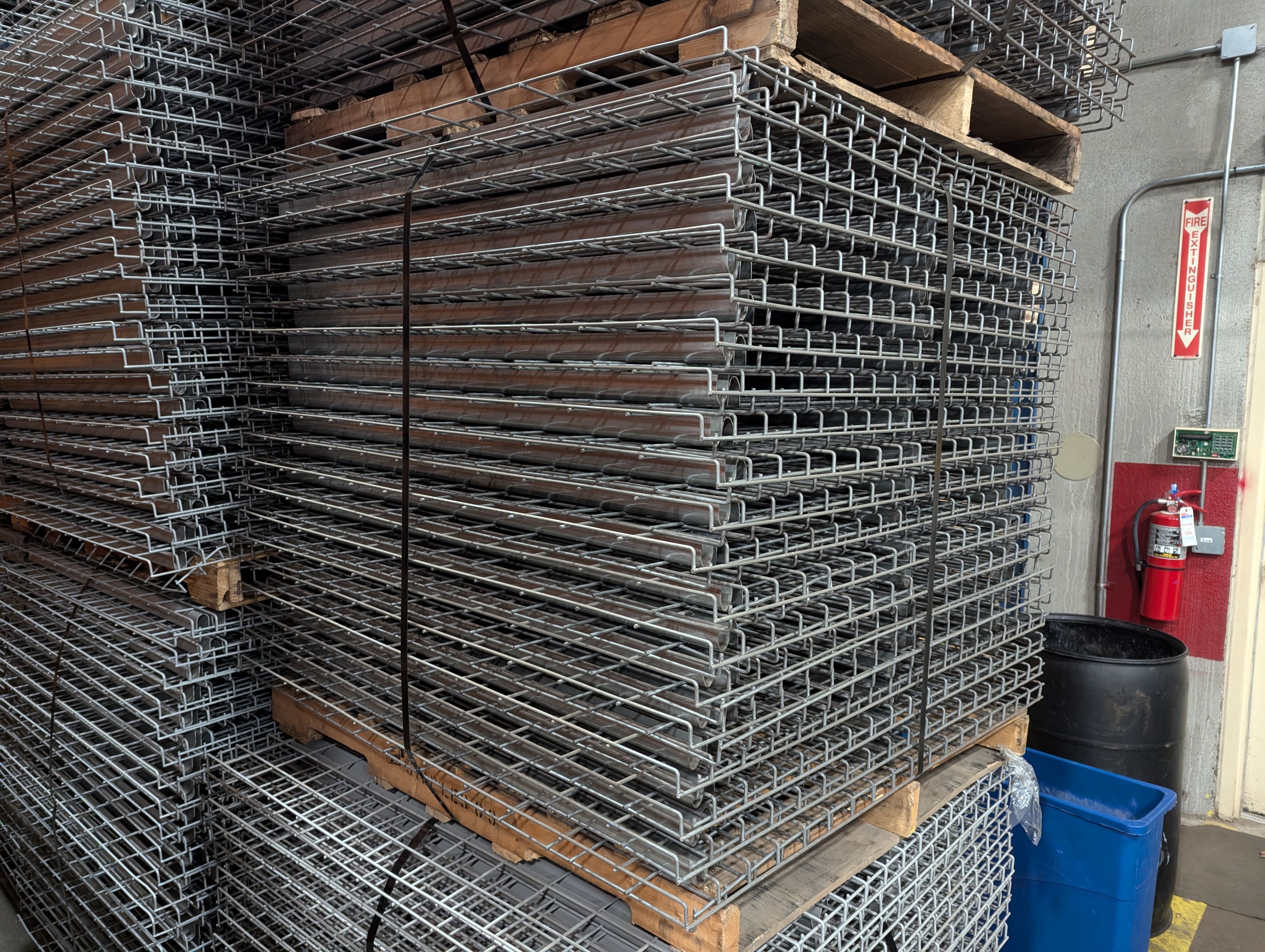 Wire Deck - 48" x 46" - Outside Waterfall - Document 3