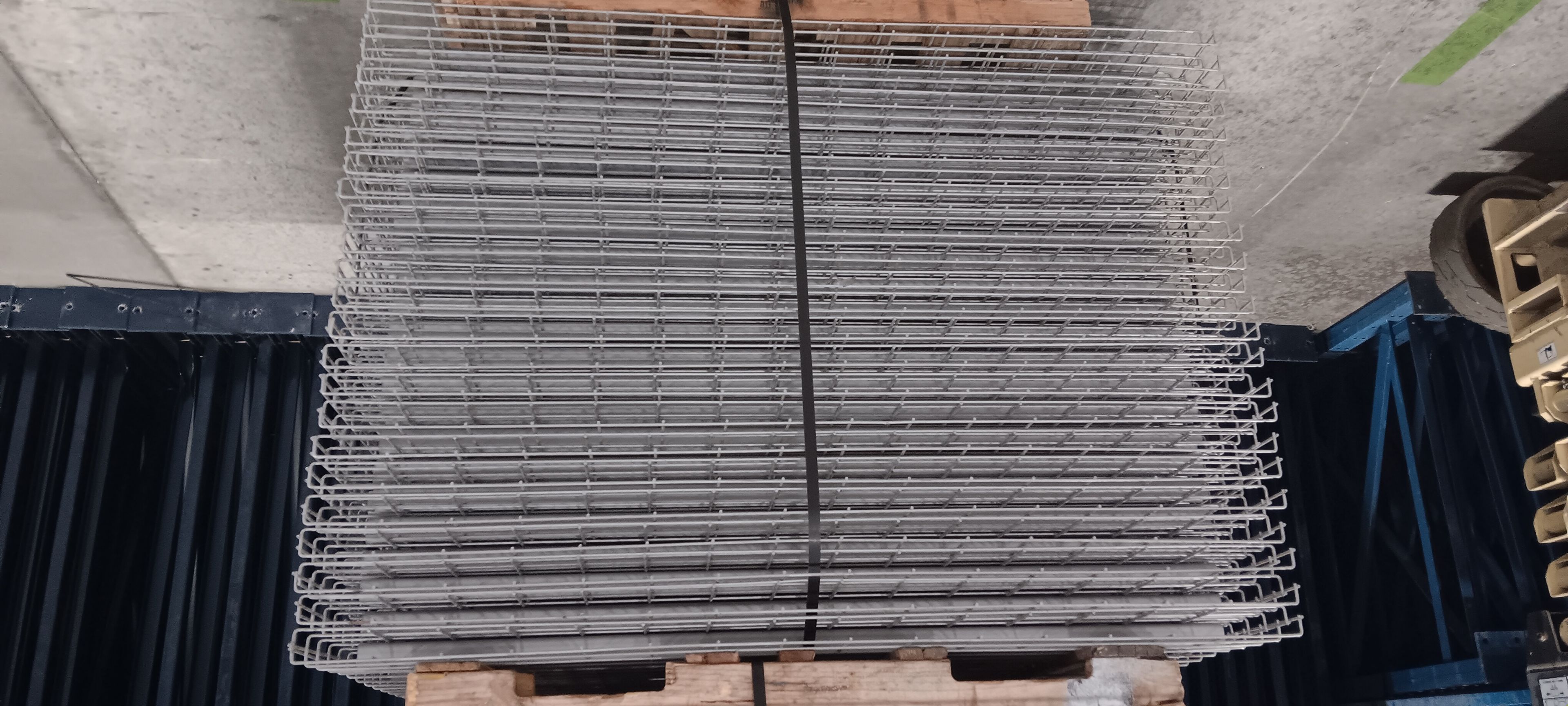 Wire Deck - 60" x 46" - Outside Waterfall - Document 3