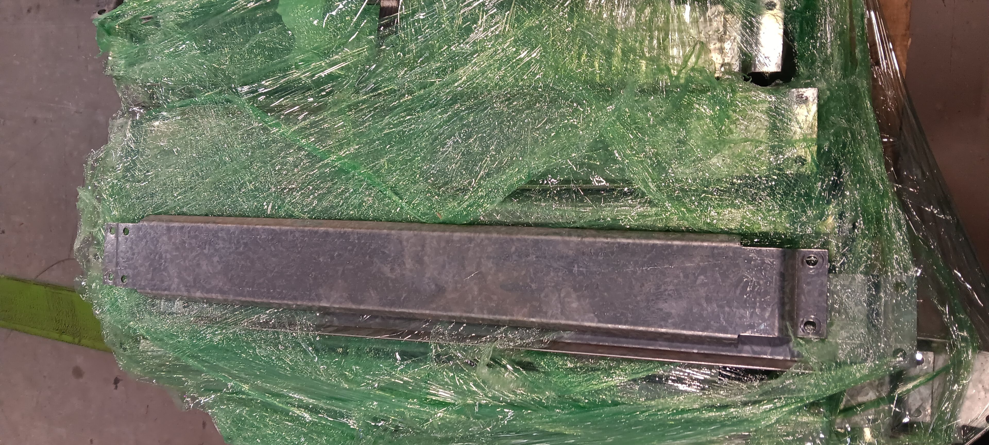 Row Spacer - 24" x 4" - Document 1