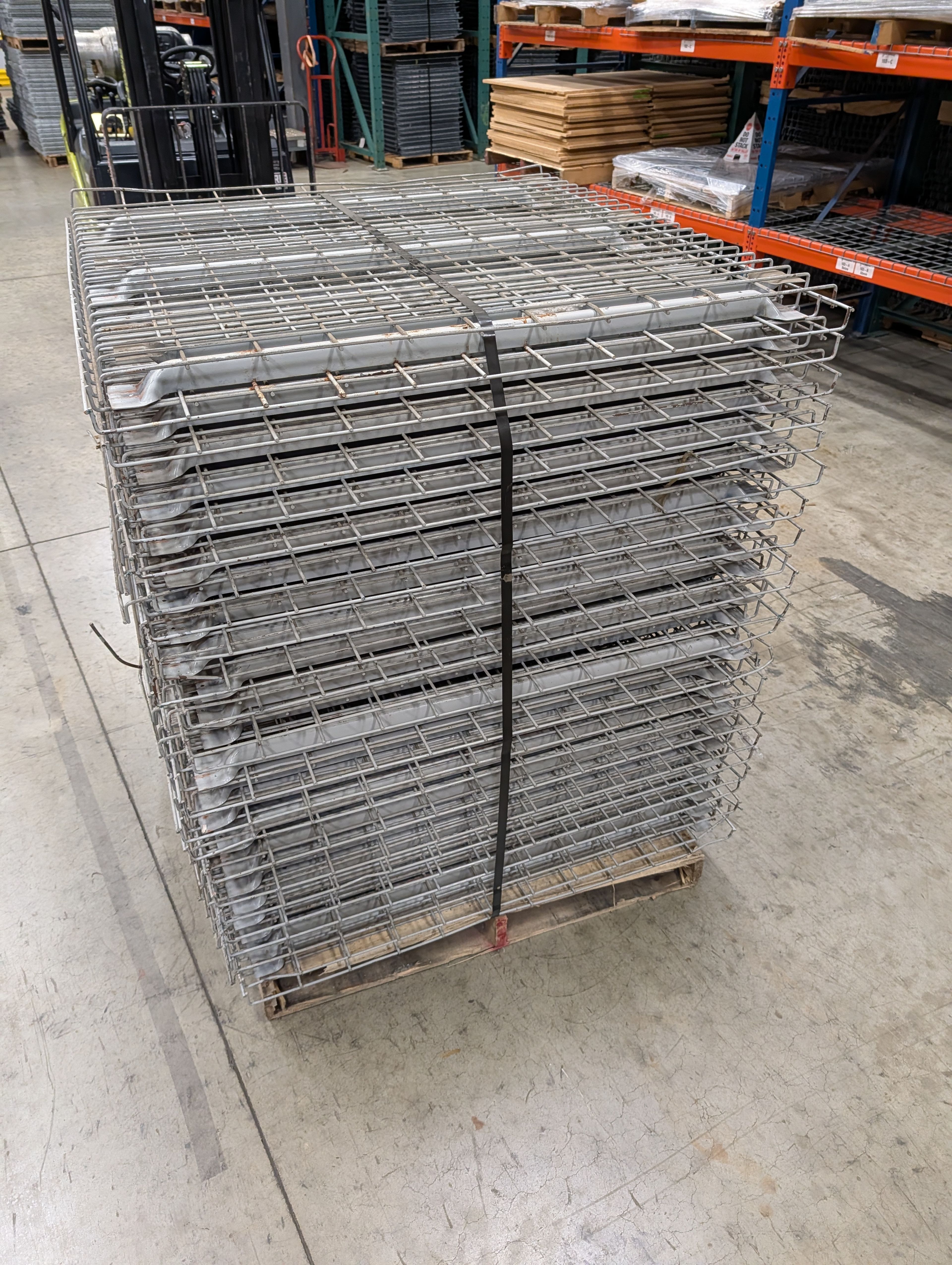 Wire Deck - 44" x 46" - Flared Outside Waterfall - Document 2