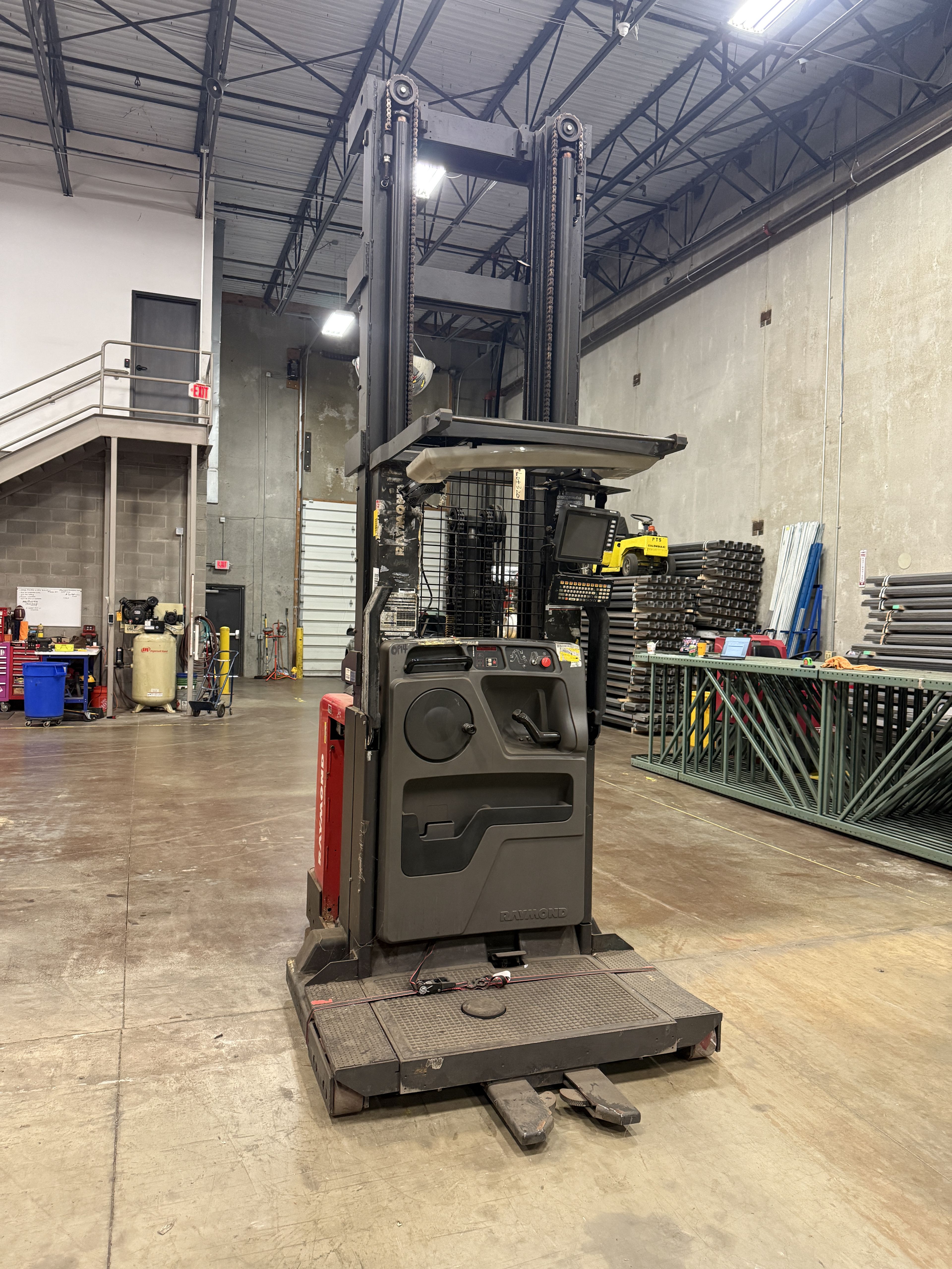 Raymond Order Picker - Wire Guided - Document 8