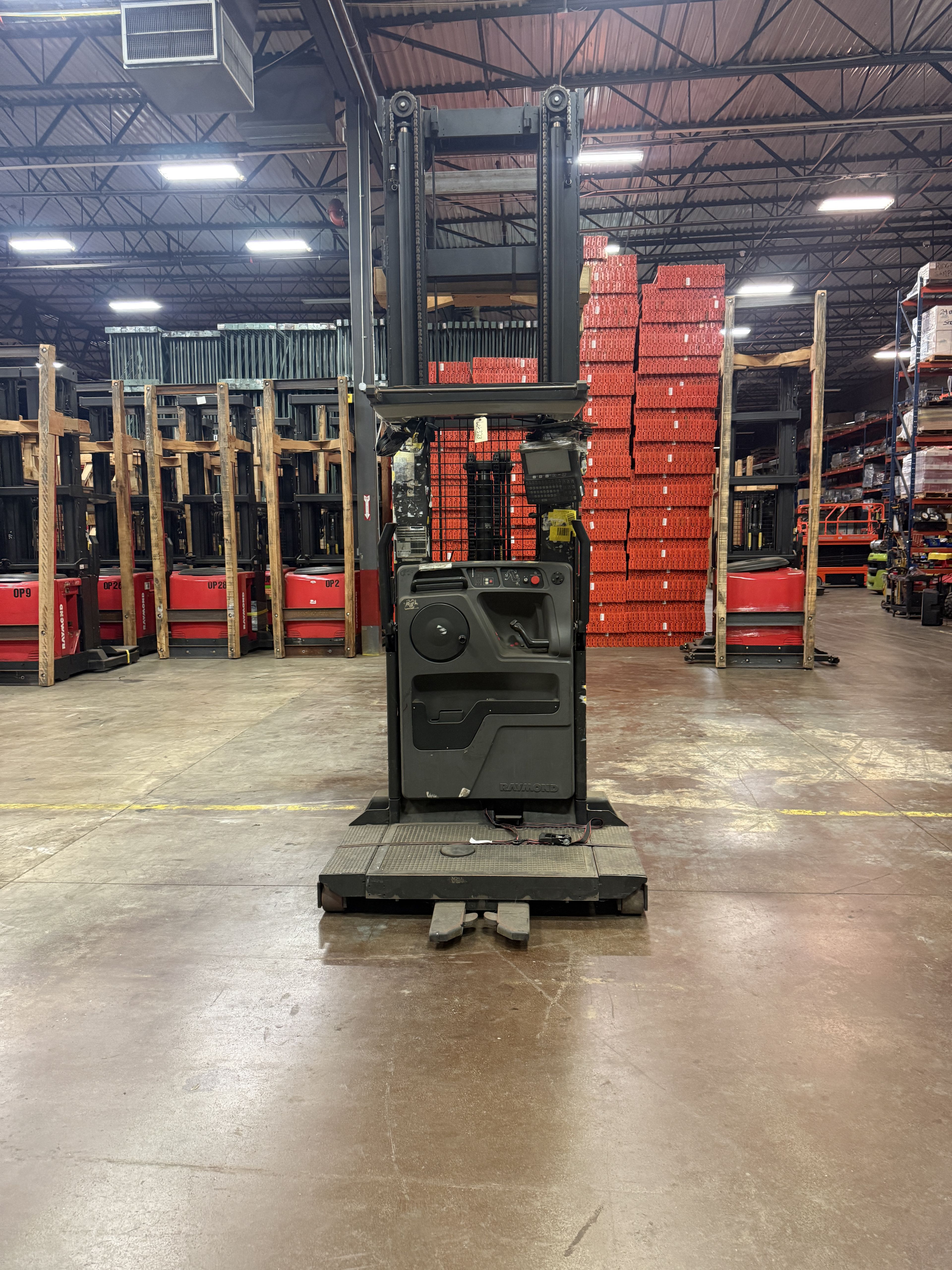 Raymond Order Picker - Wire Guided - Document 7