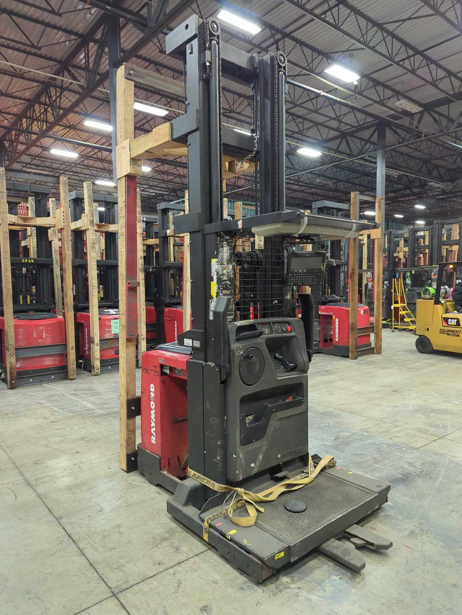 Raymond Order Picker - Wire Guided