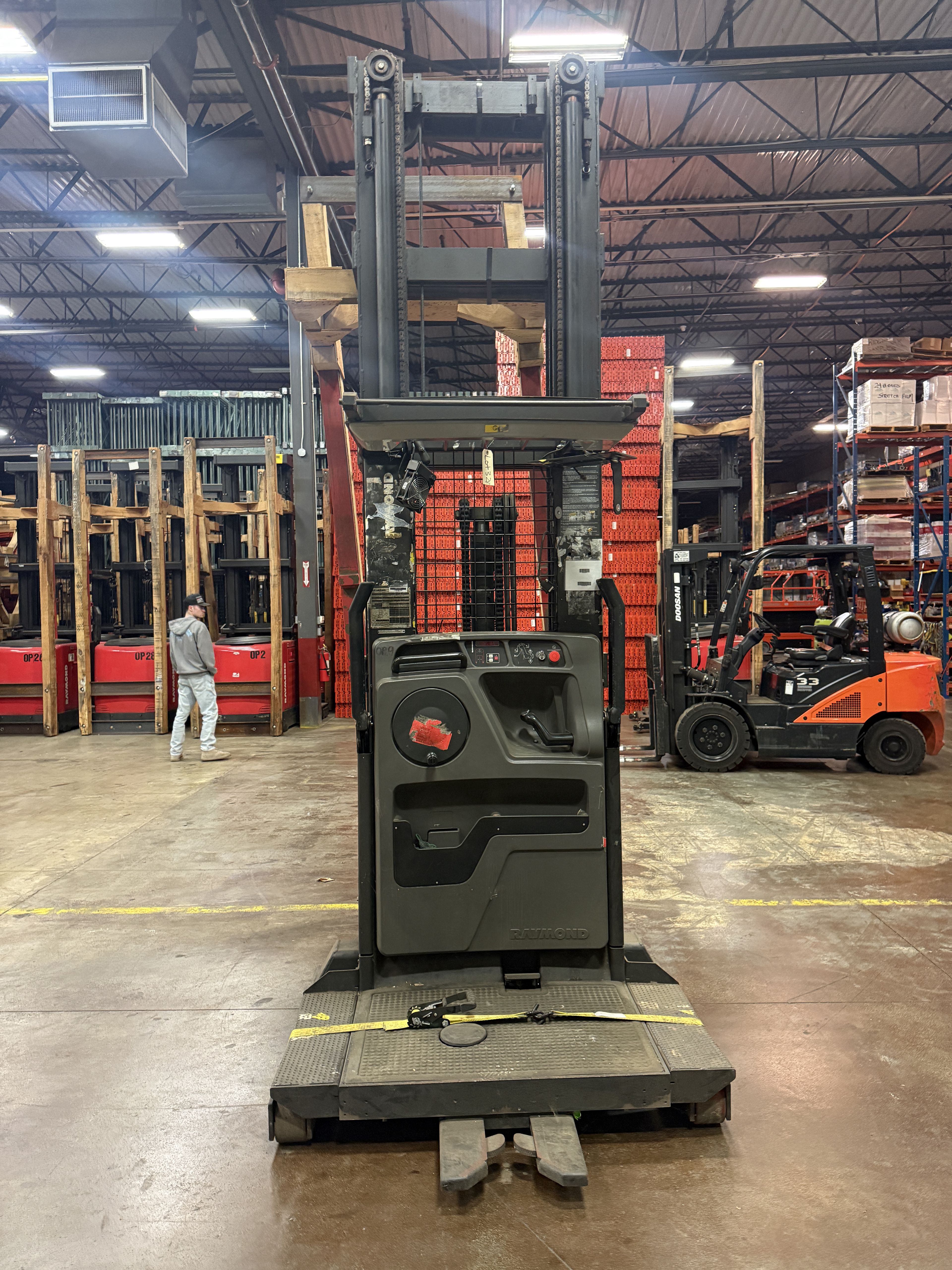 Raymond Order Picker - Wire Guided - Document 9