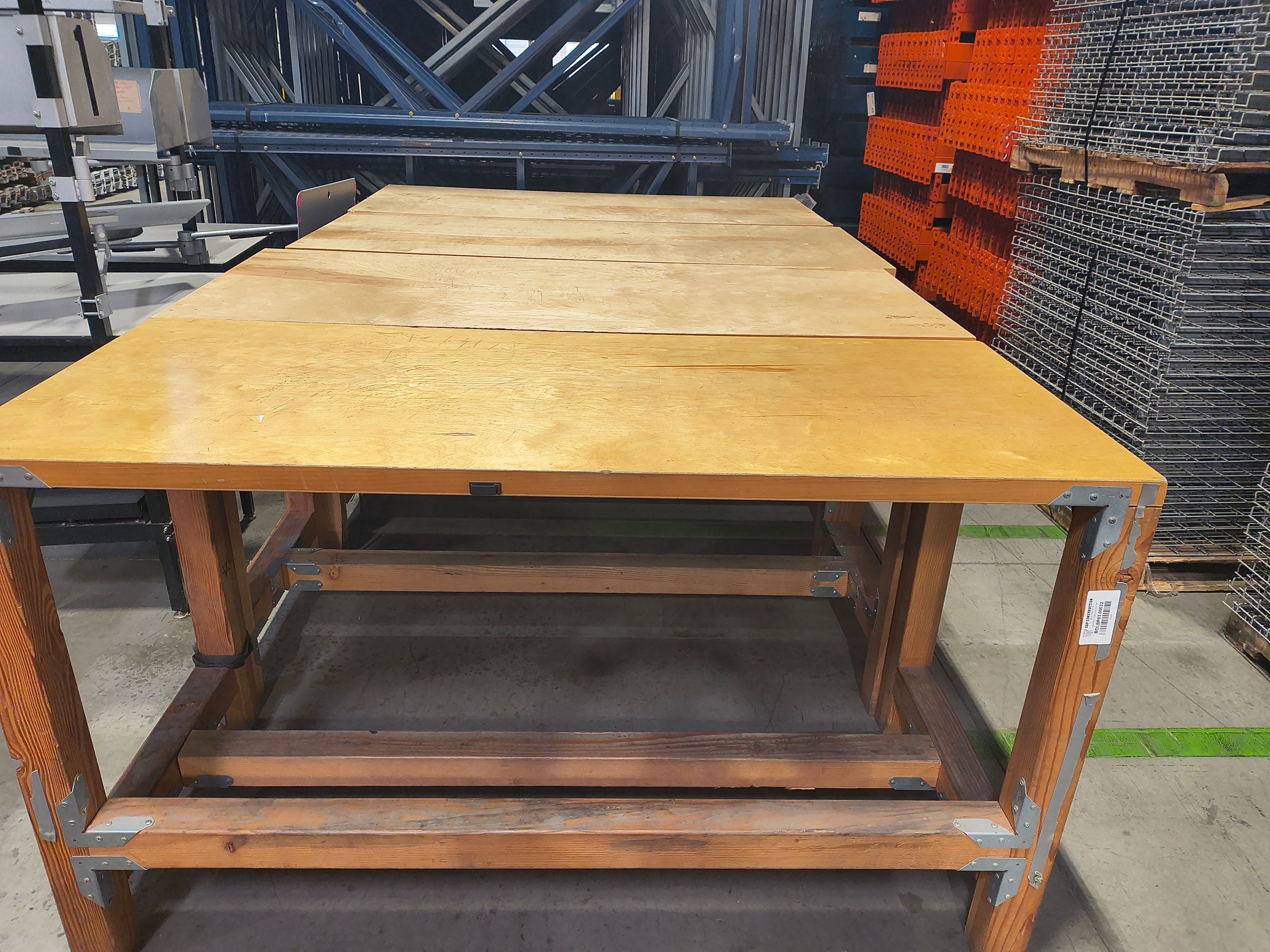 Work desk - Document 6