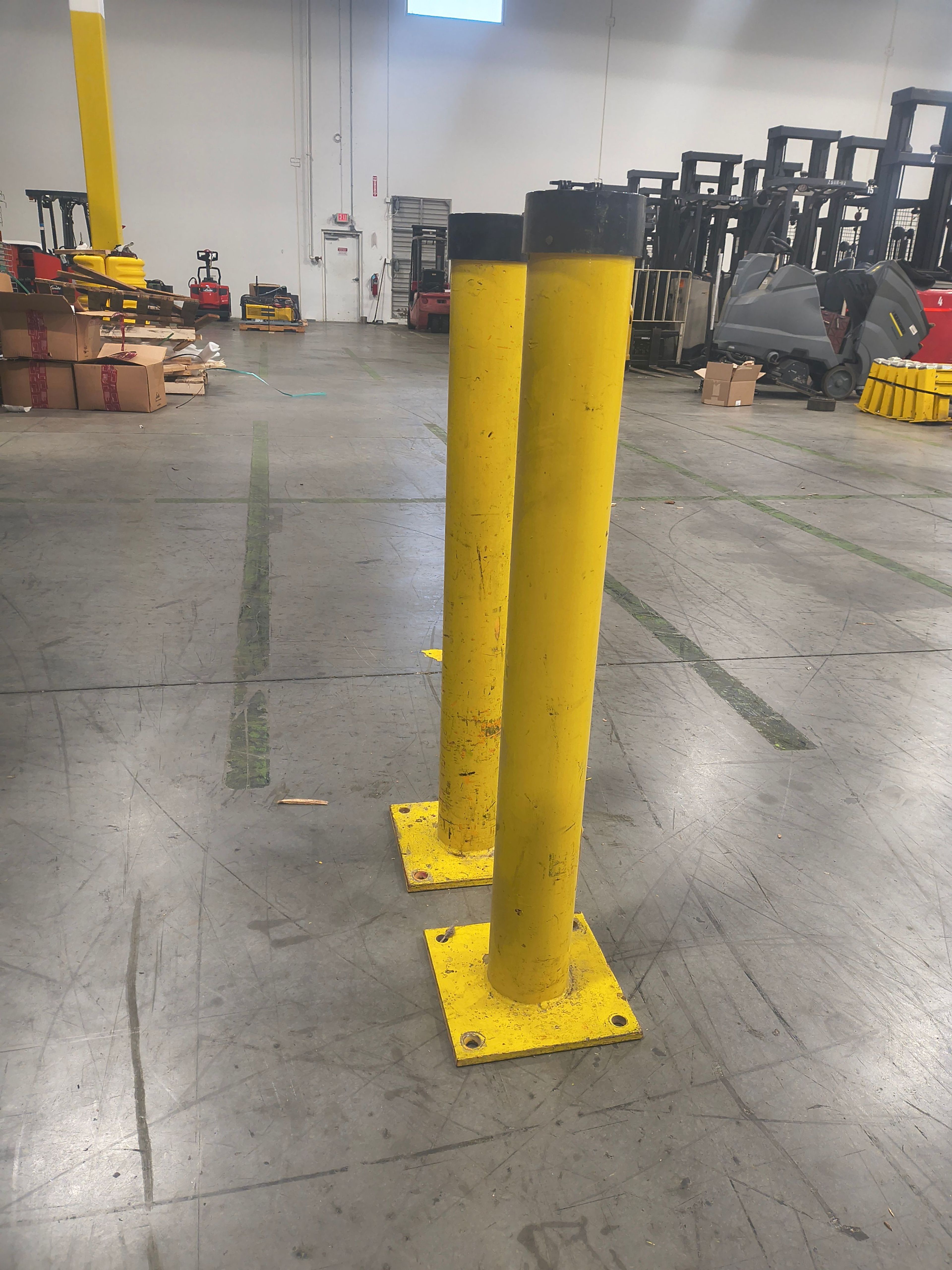 Post Bollard - 40" x 5" - Roun - Document 7