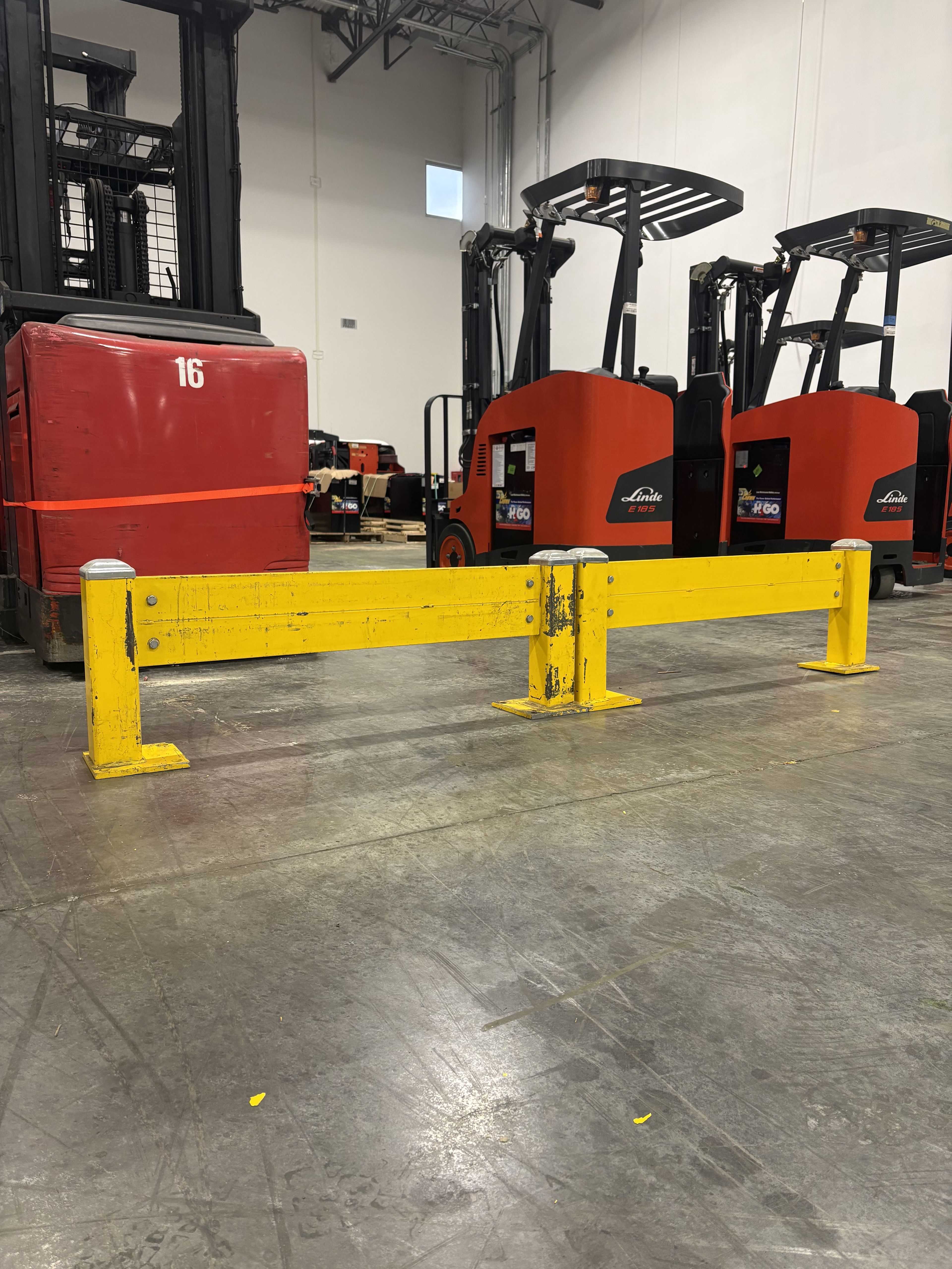 Guardrail Post - 18" x 5" - Si - Document 1