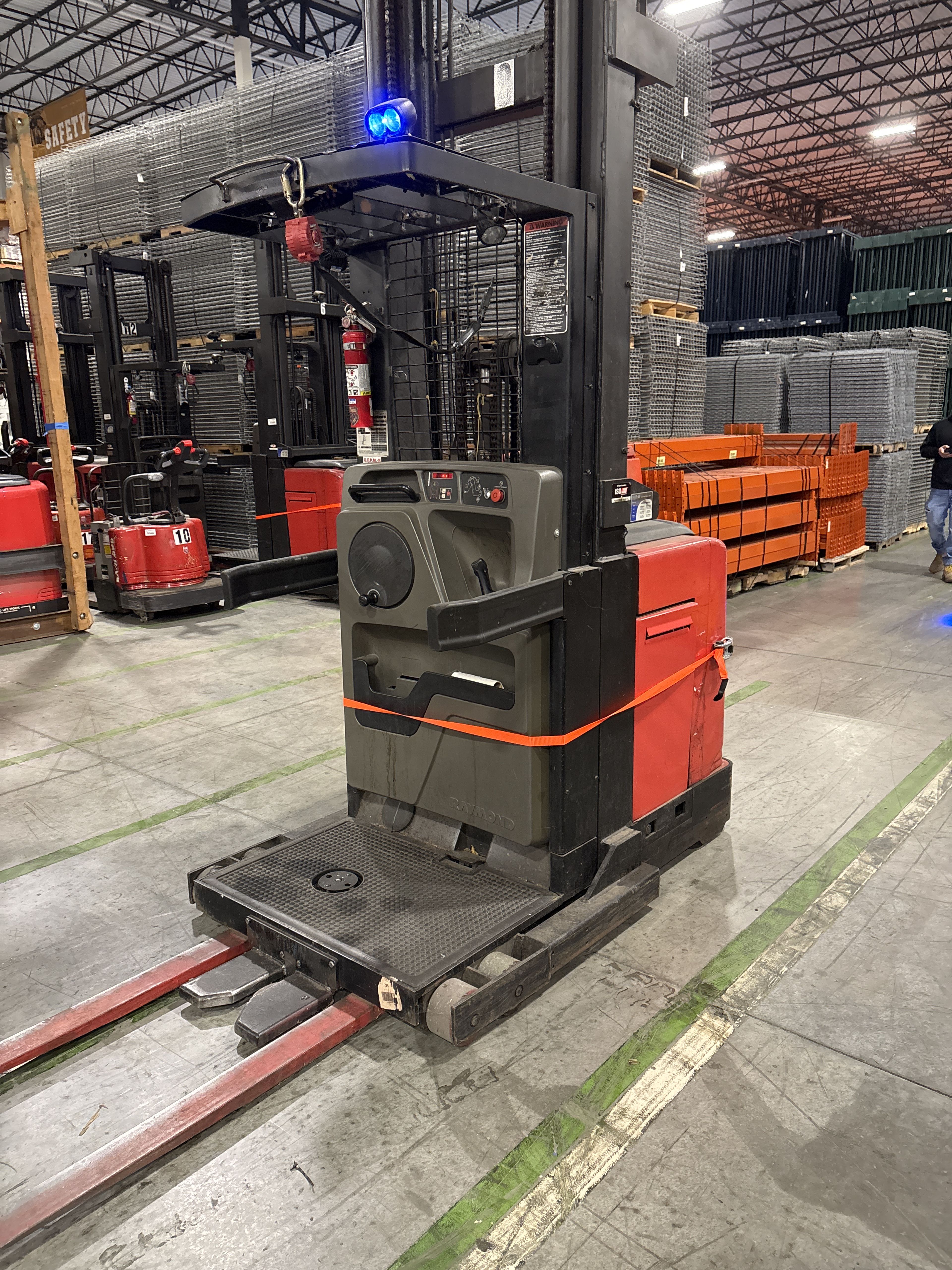 2004 Raymond EASI-OPC30TT Order Picker - Document 10