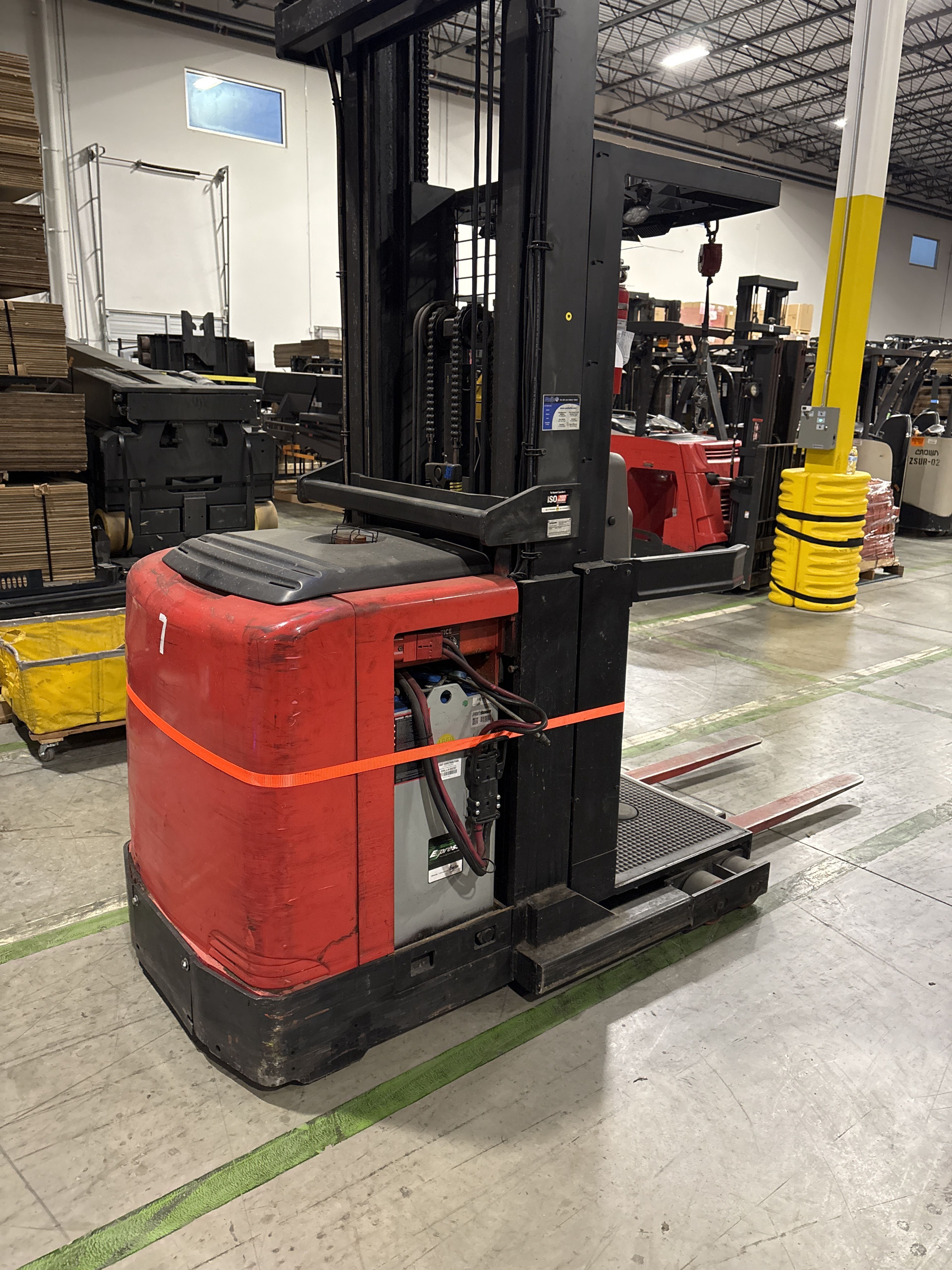 2004 Raymond EASI-OPC30TT Order Picker - Document 11