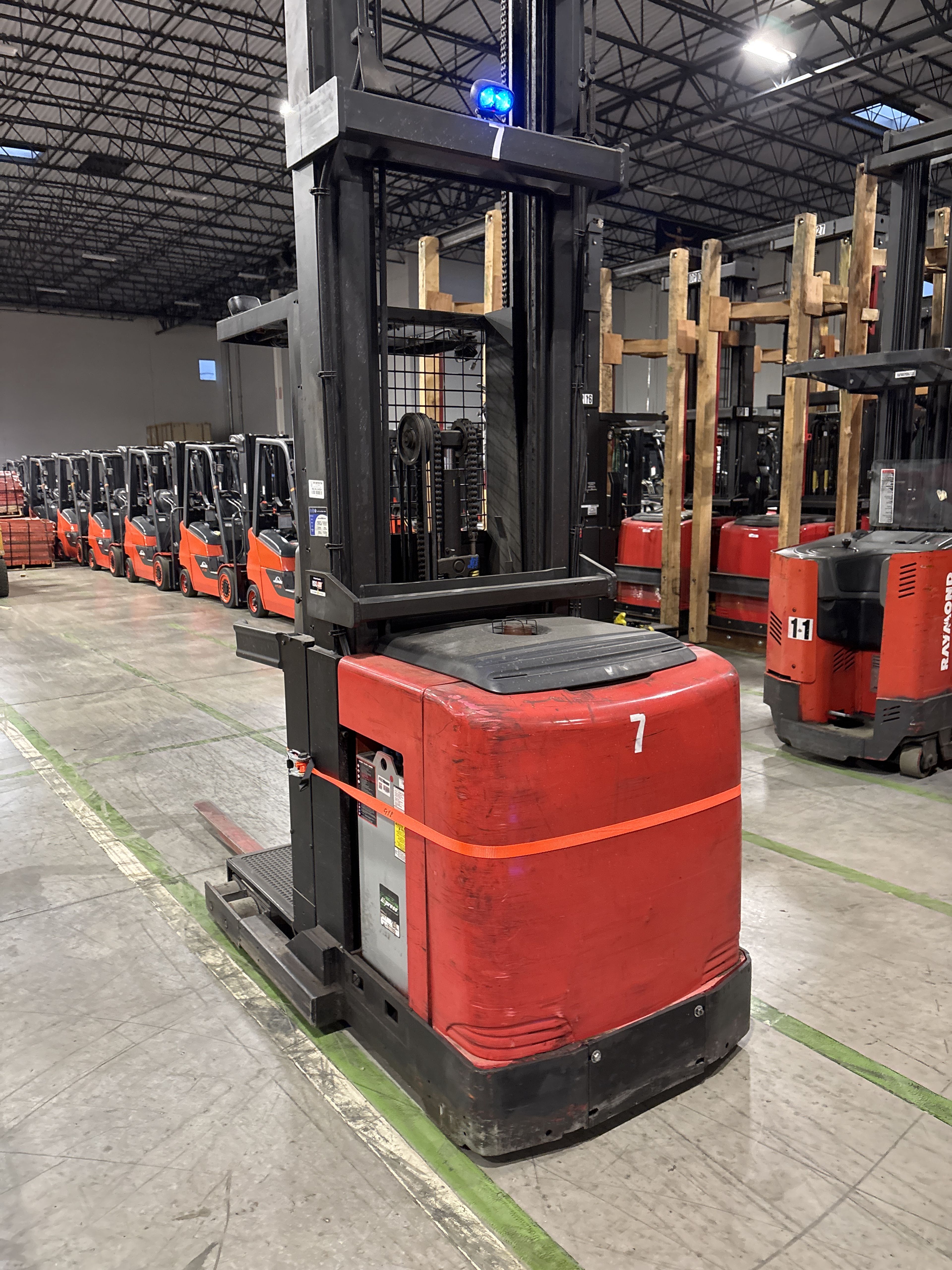 2004 Raymond EASI-OPC30TT Order Picker