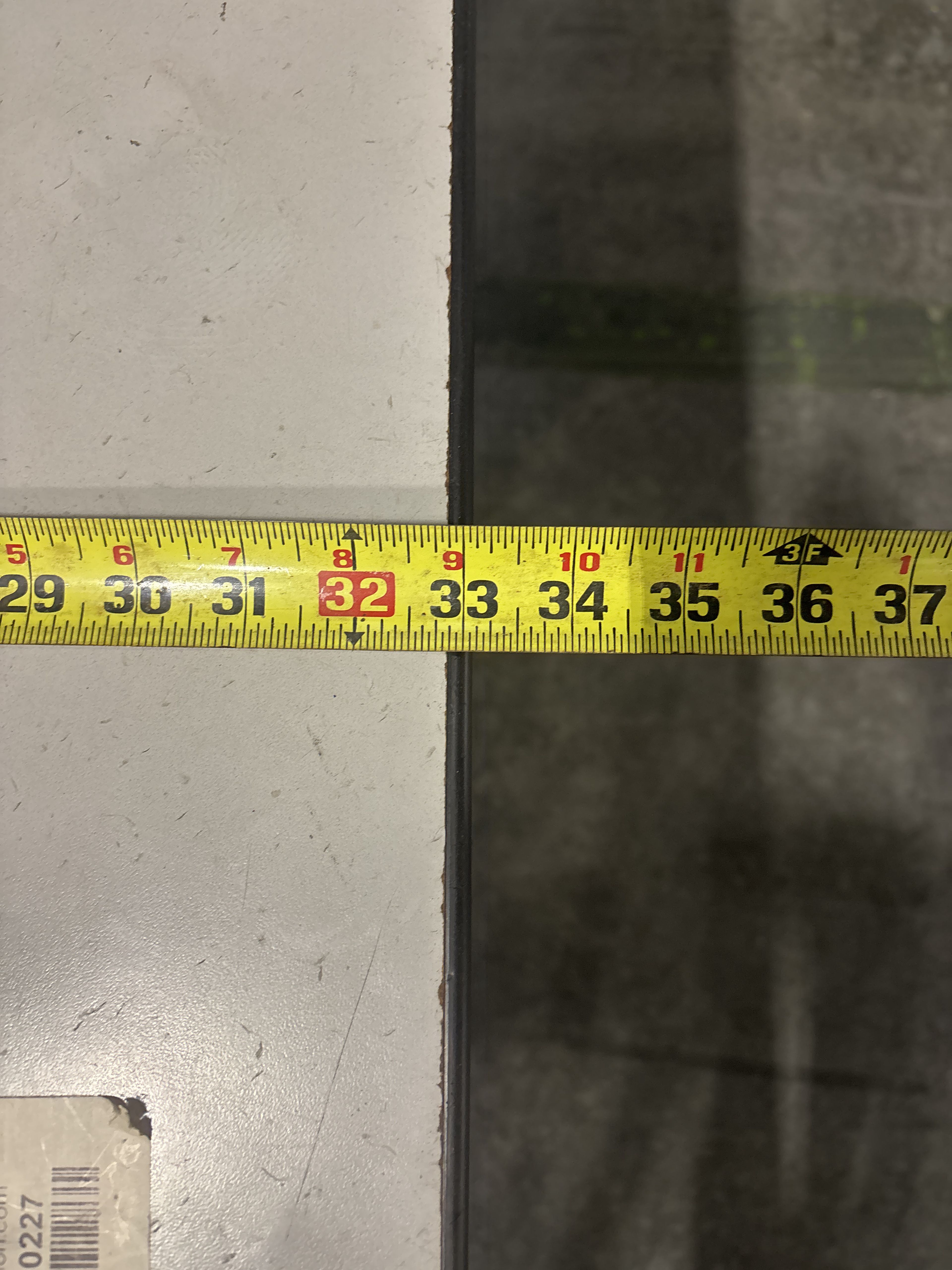 Workstation - Lockable Doors W - Document 3