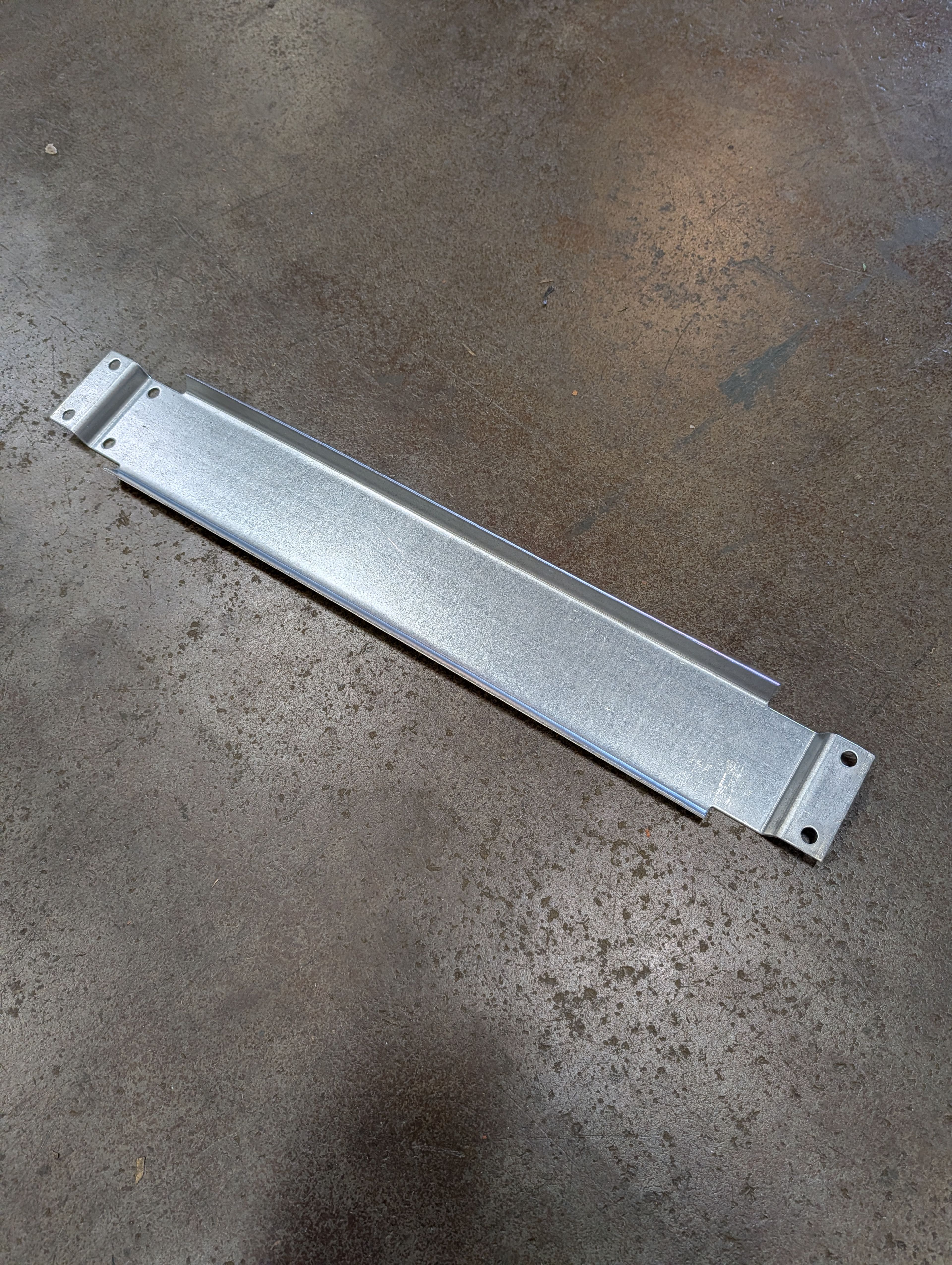 Row Spacer - 18" x 3.5" - Document 1