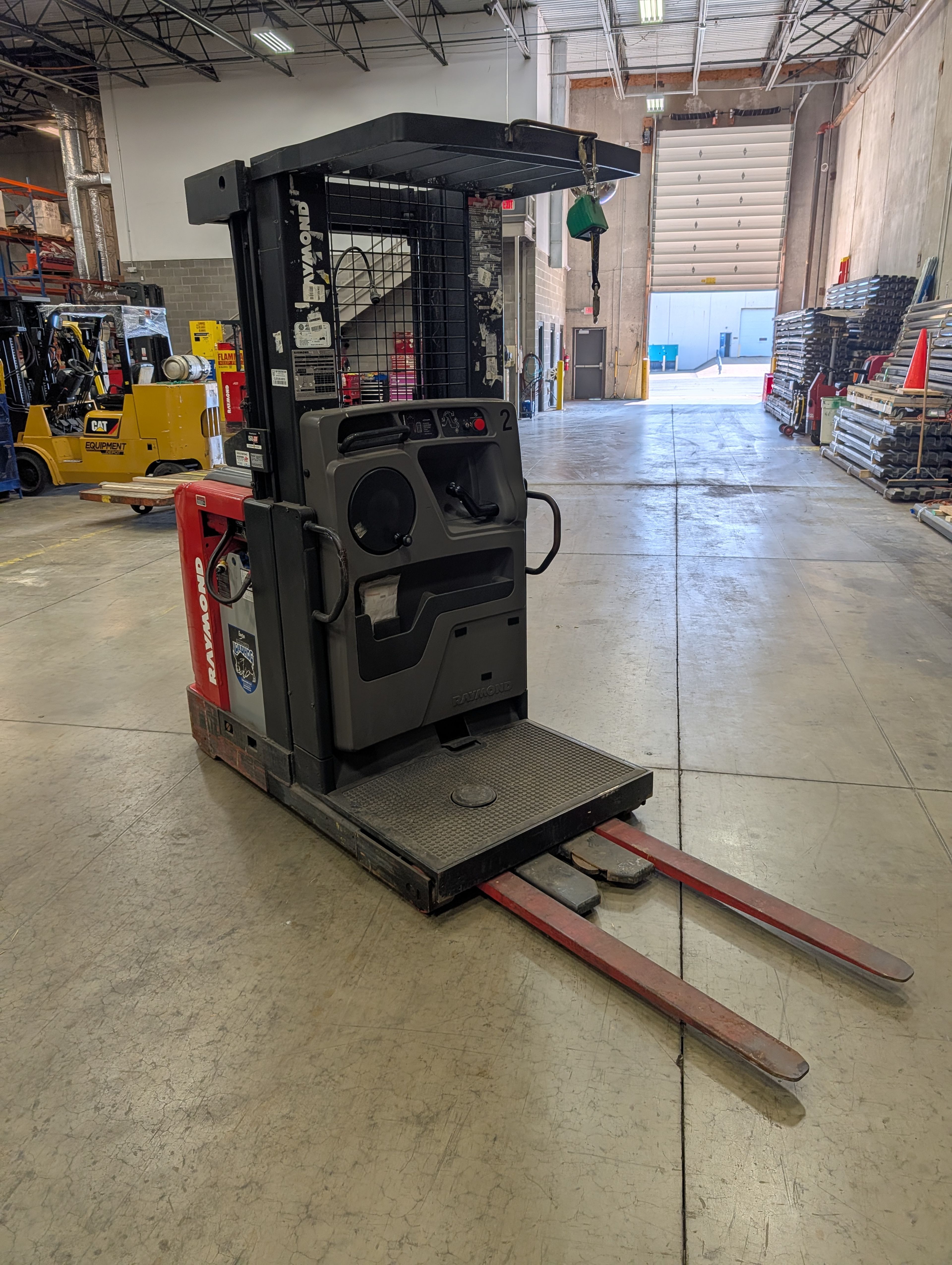 Raymond 520-OPC30TT Order Picker - Document 4