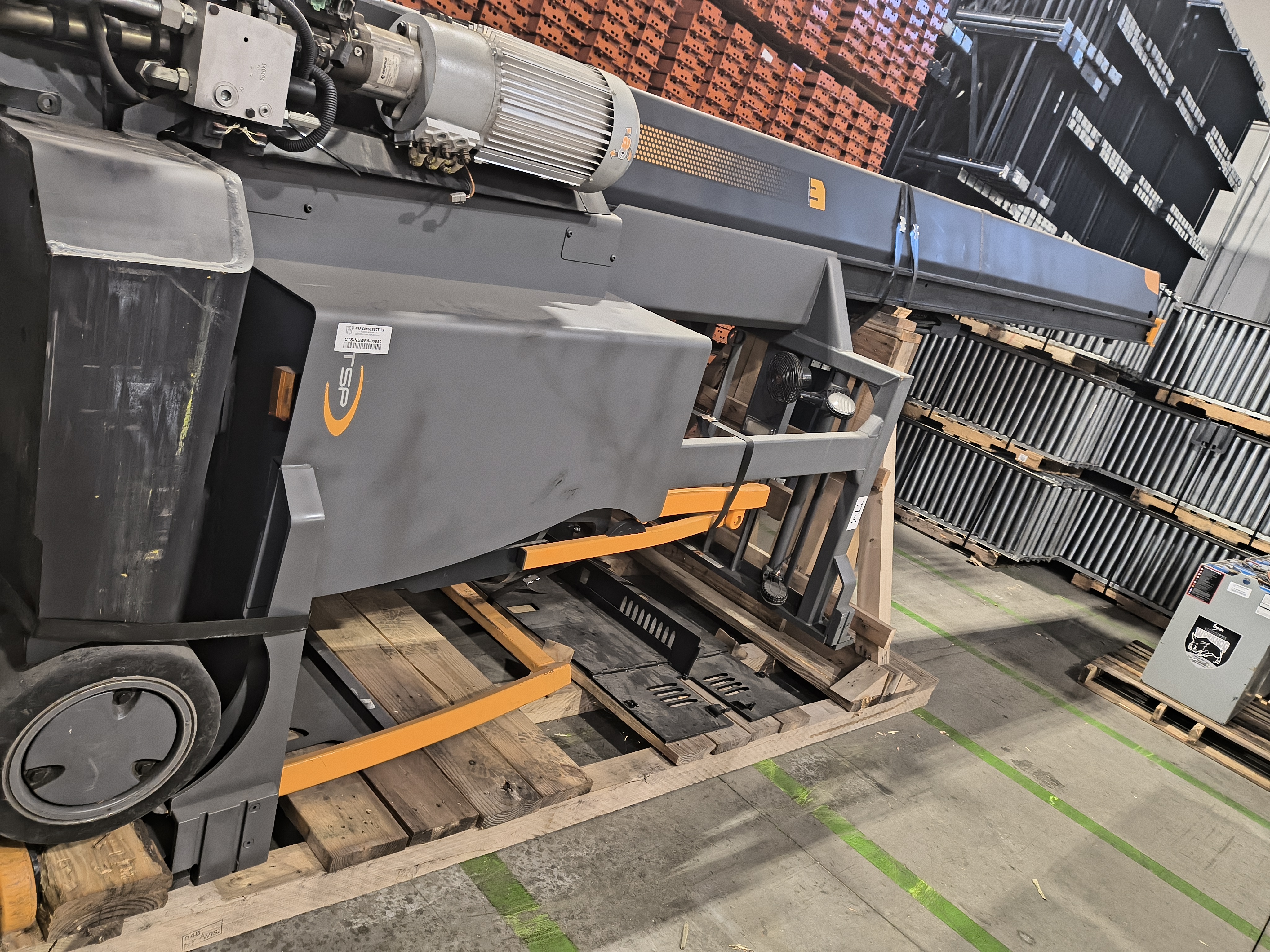 Crown TSP Turret Truck