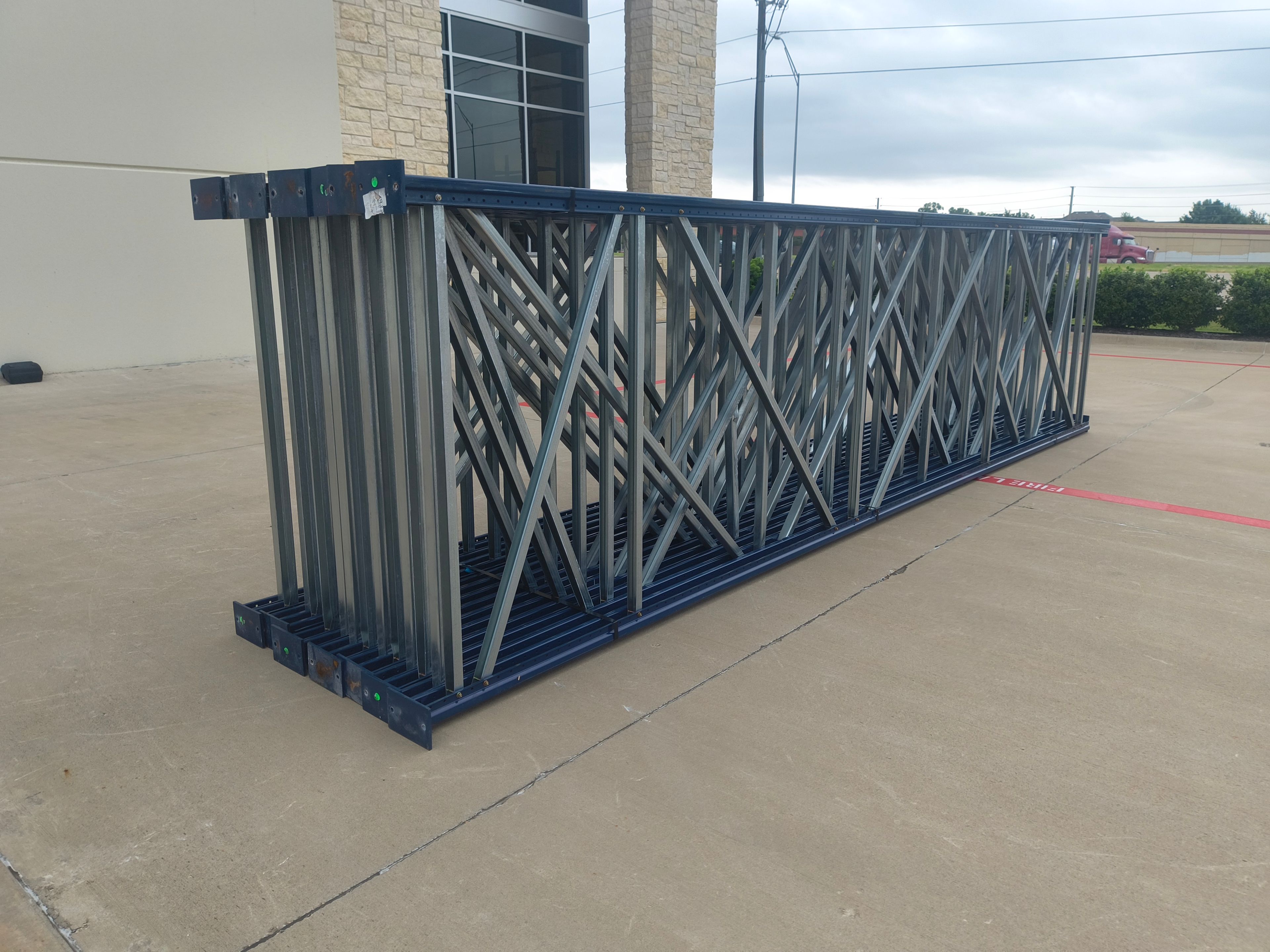 Upright Frame -60" x 20' - Teardrop - Document 2