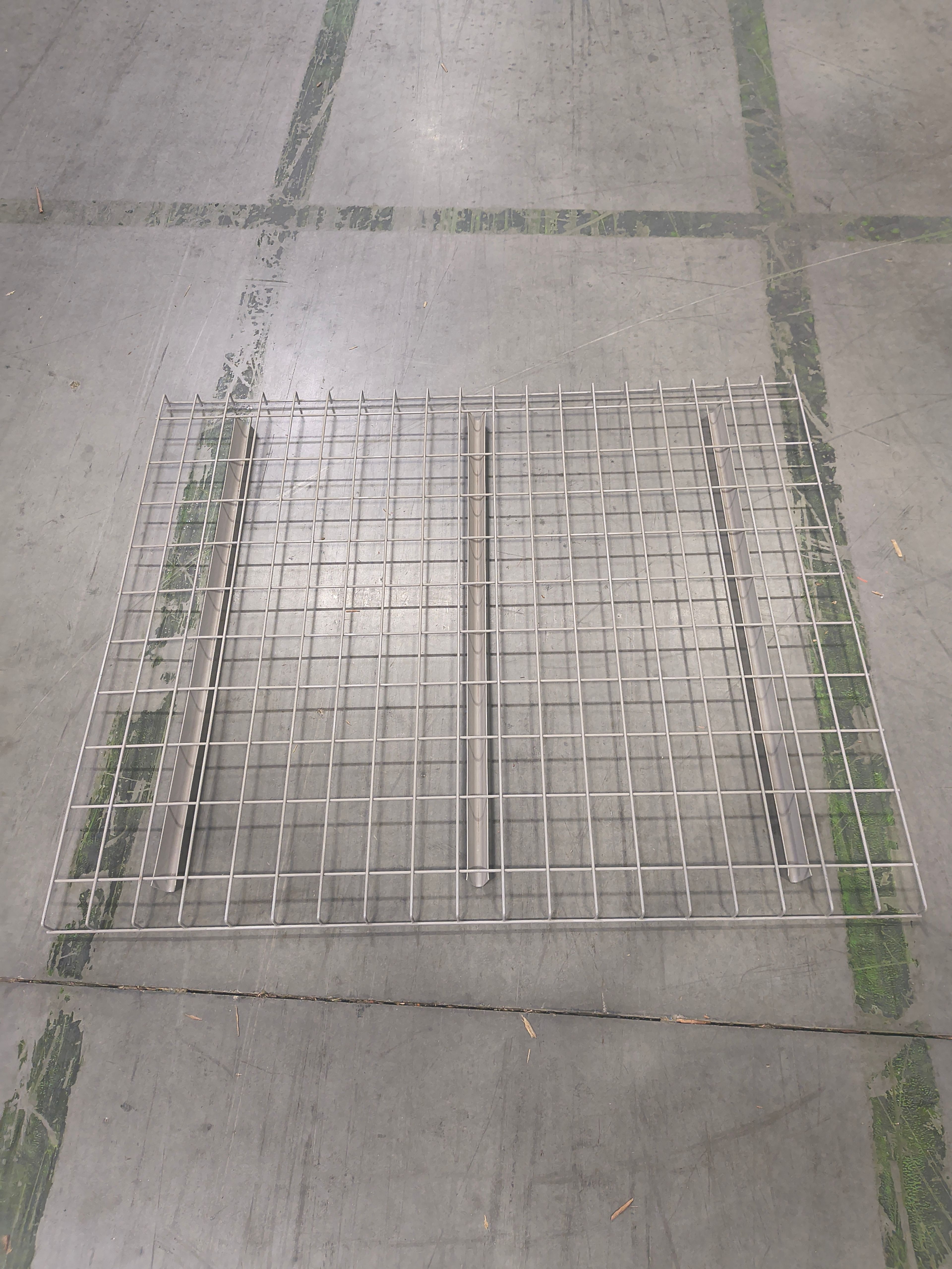 Wire Deck - 42" x 52" - Outside Waterfall - Document 1