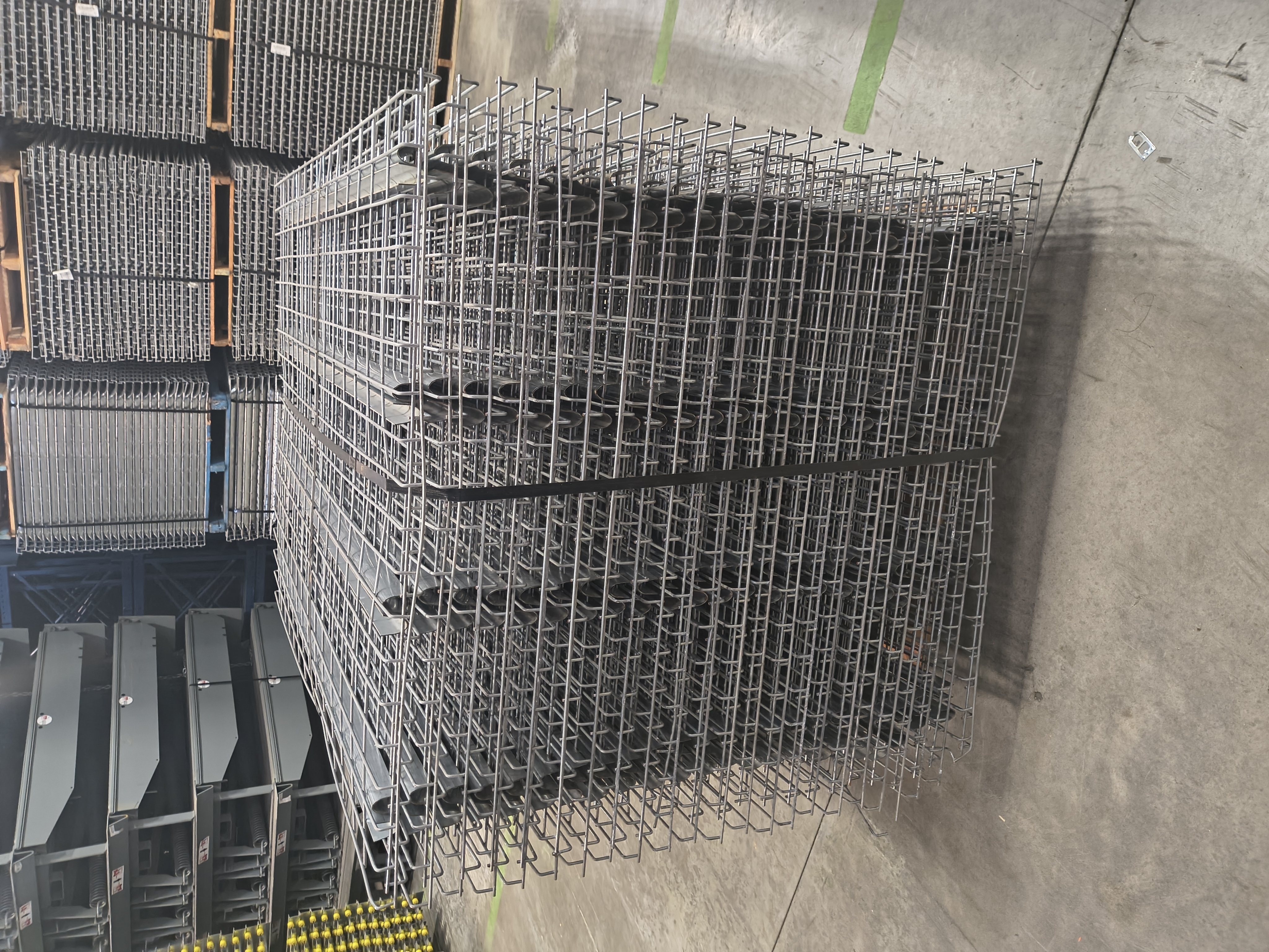 Wire Deck - 60" x 46" Outside Waterfall 4-Channel