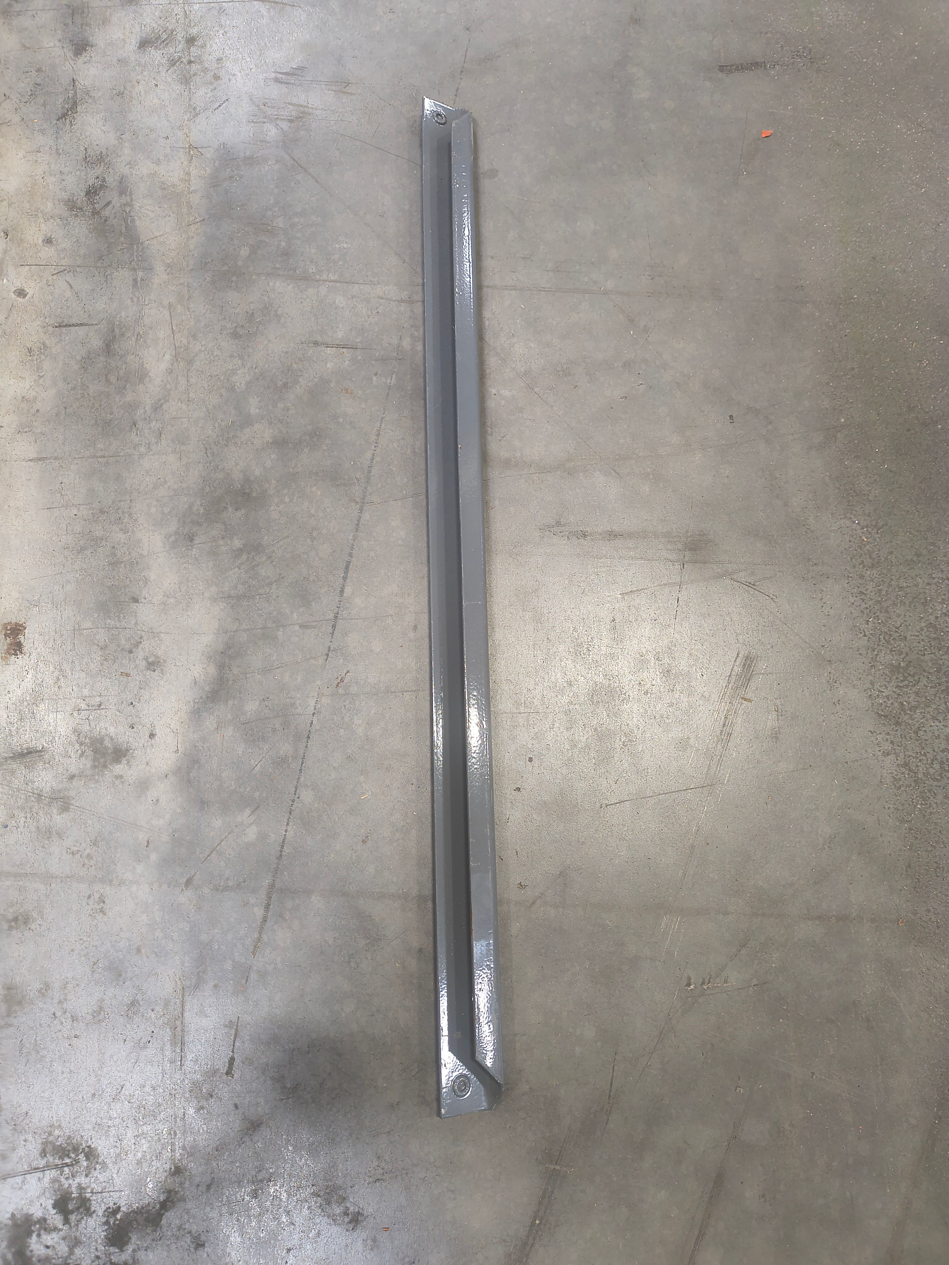 Riveted Shelving - Center Side Beam 1.25" x 24" - Document 3