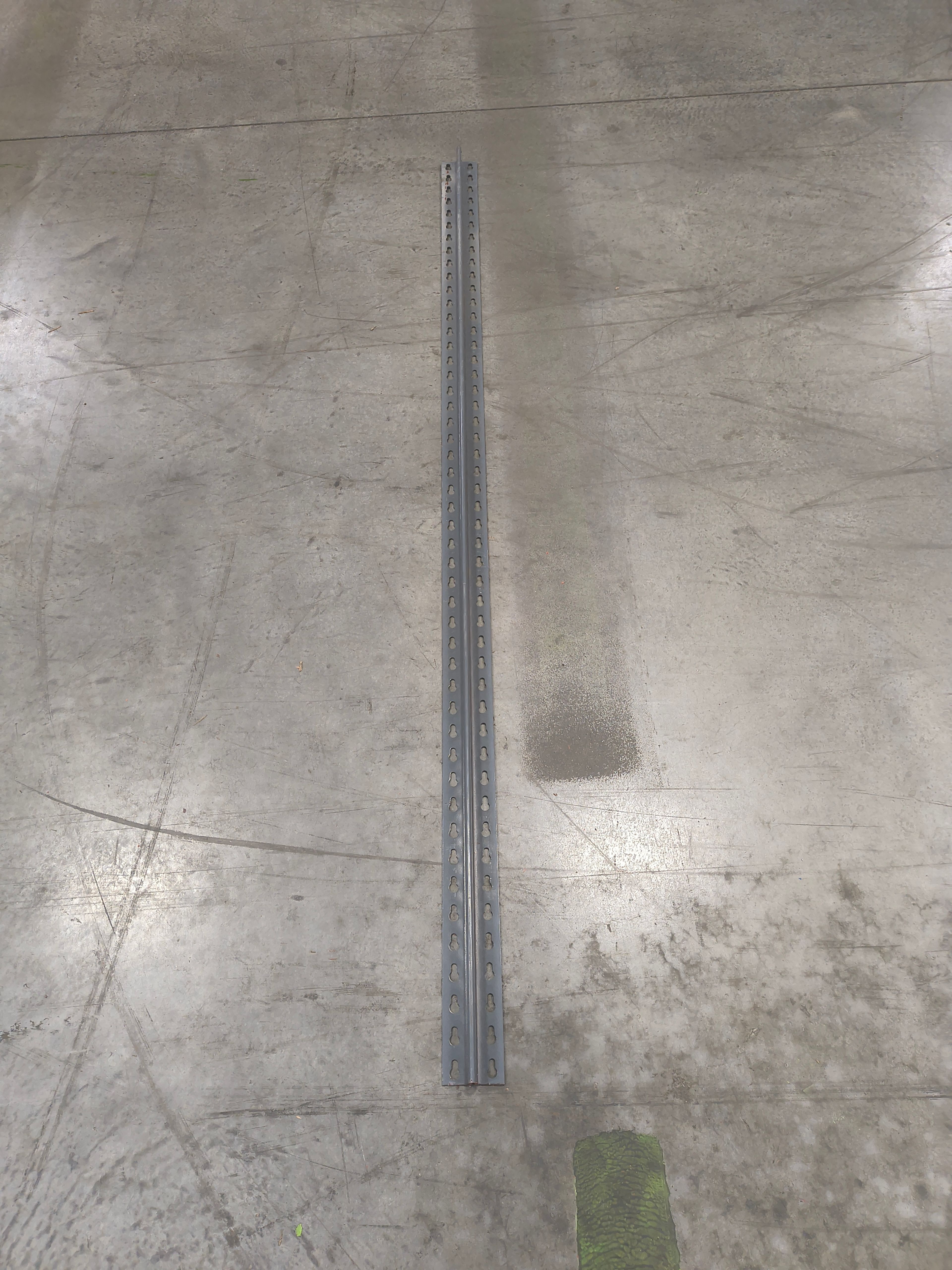 Riveted Shelving - T-Post 3" x 74" - Document 2