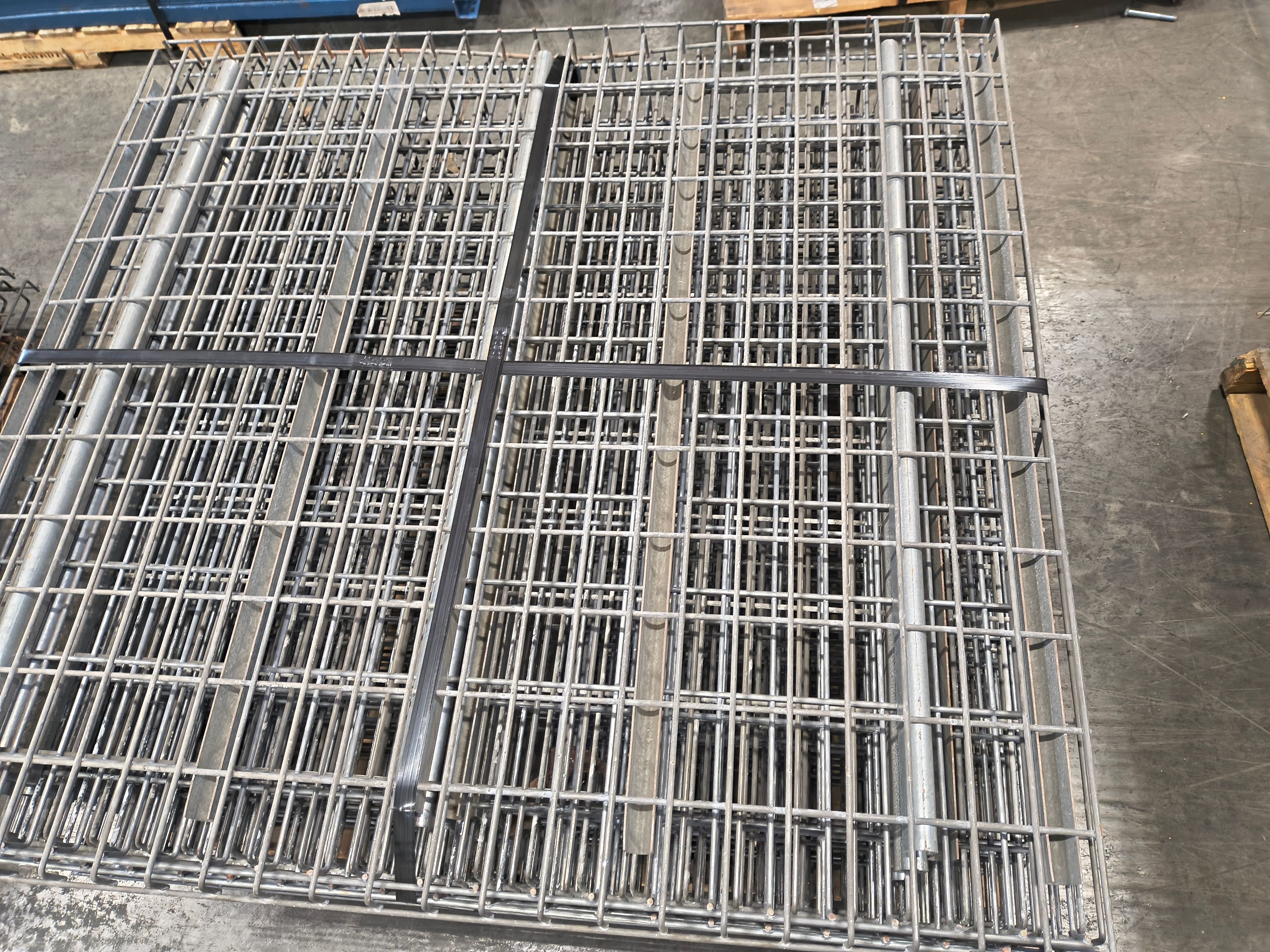 Wire Deck - 42" x 46" - Outside Waterfall - Document 4