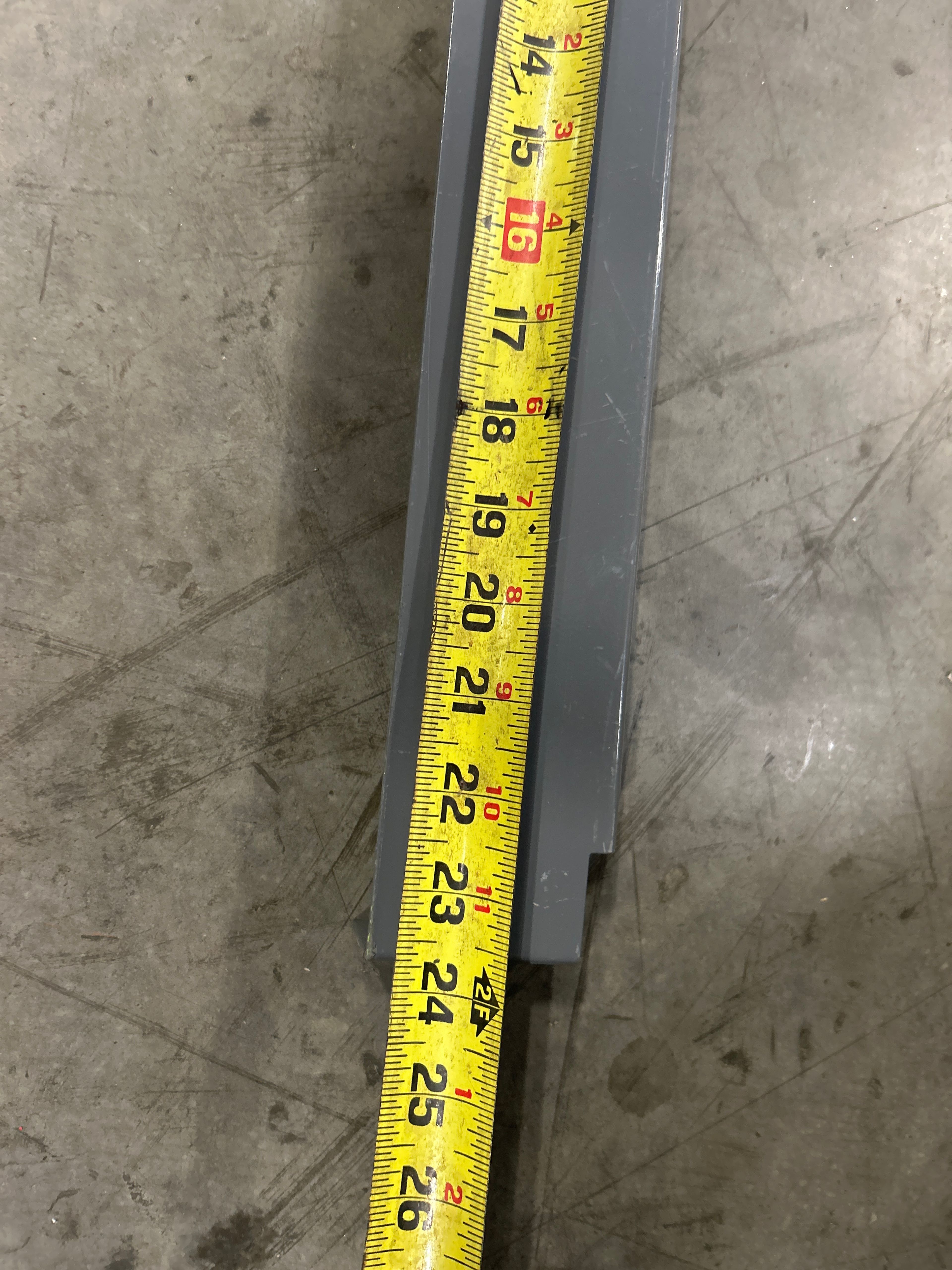 Rivet Shelving Center Deck Support - 24" x 2 3/4" - Document 5