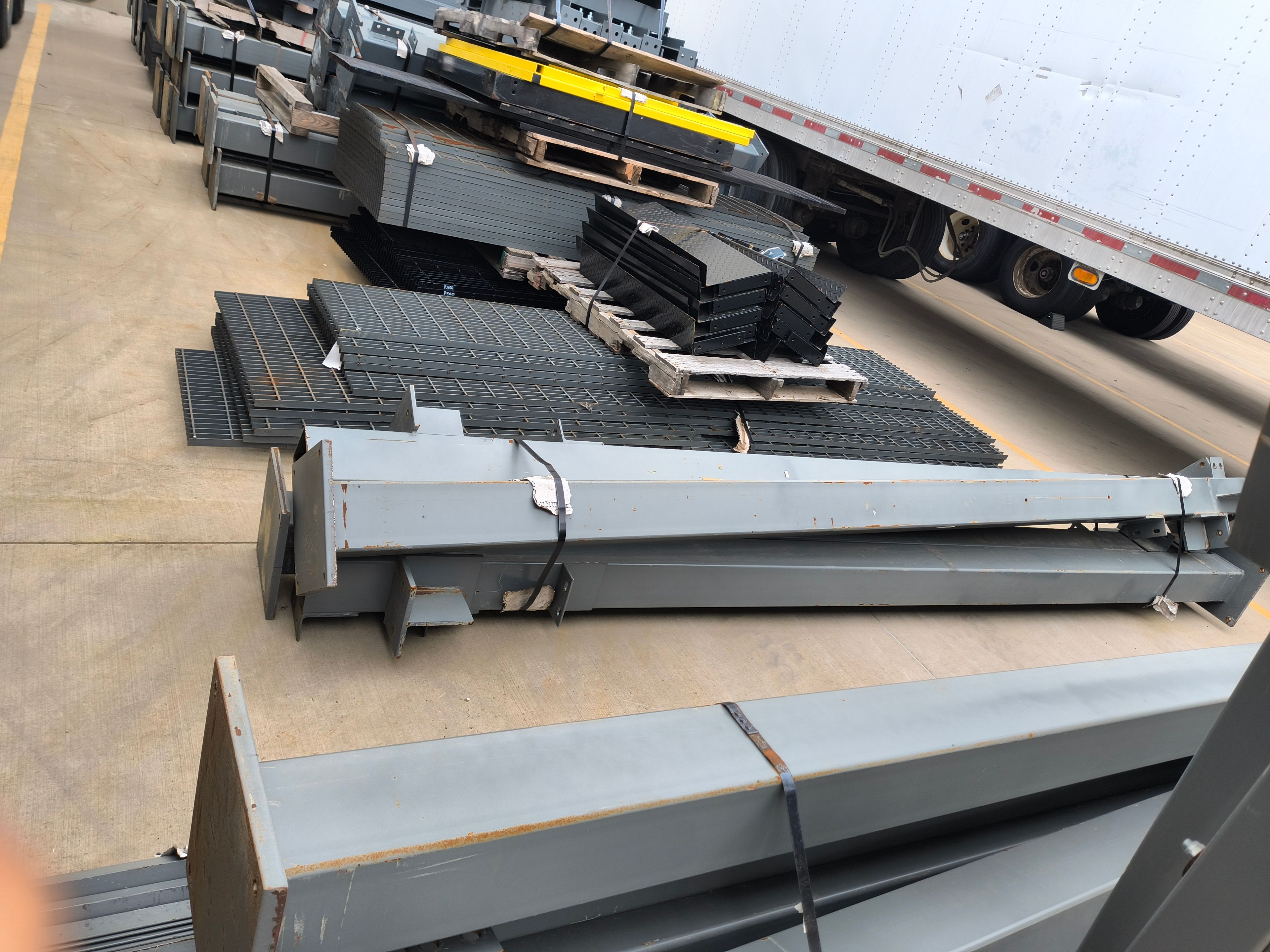 Mezzanine - 91' 8" 3/4" x 126' - Document 12