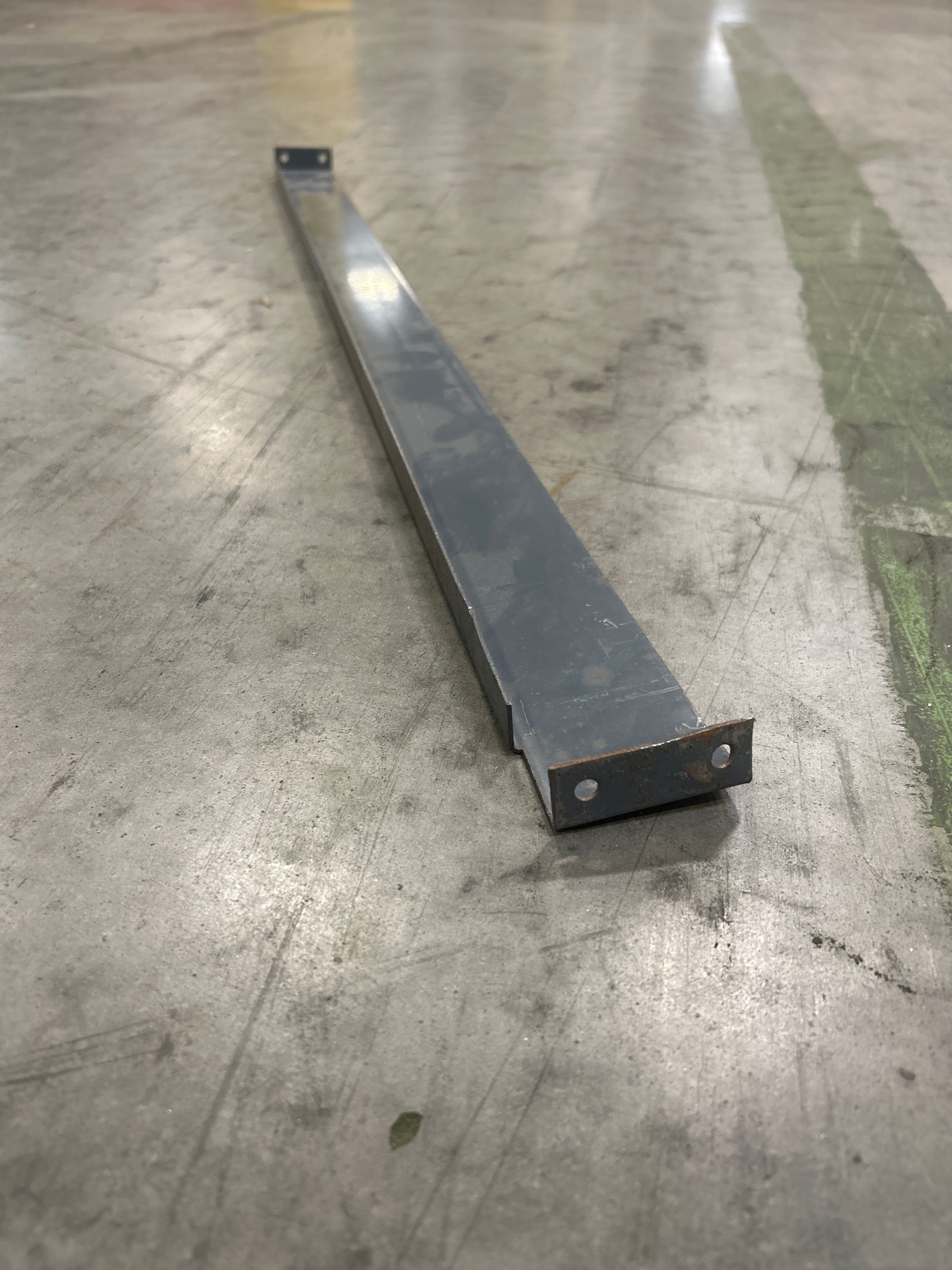 Riveted Shelving - Ground Hori - Document 2