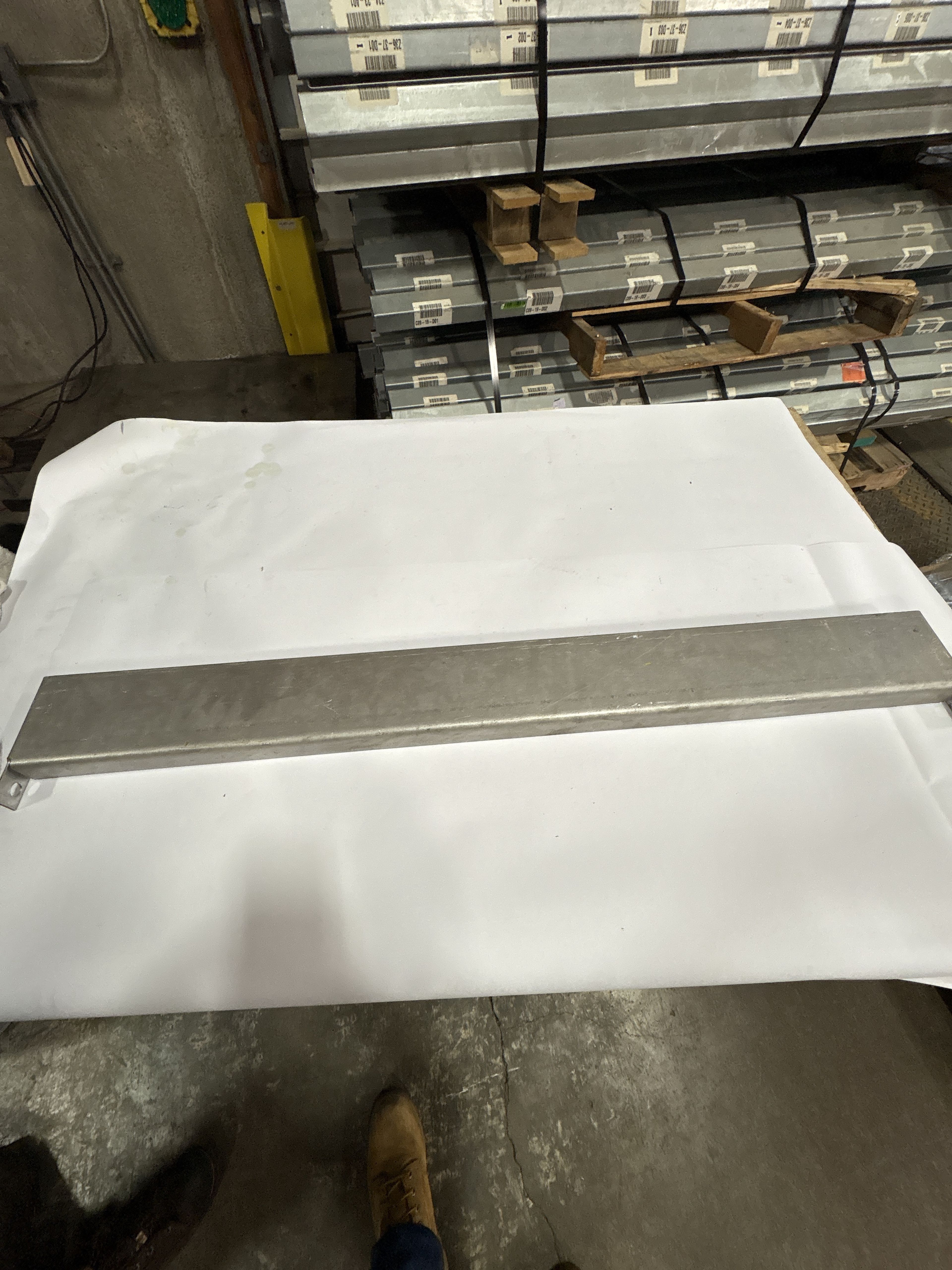 Row Spacer - 42" x 4" - Document 1