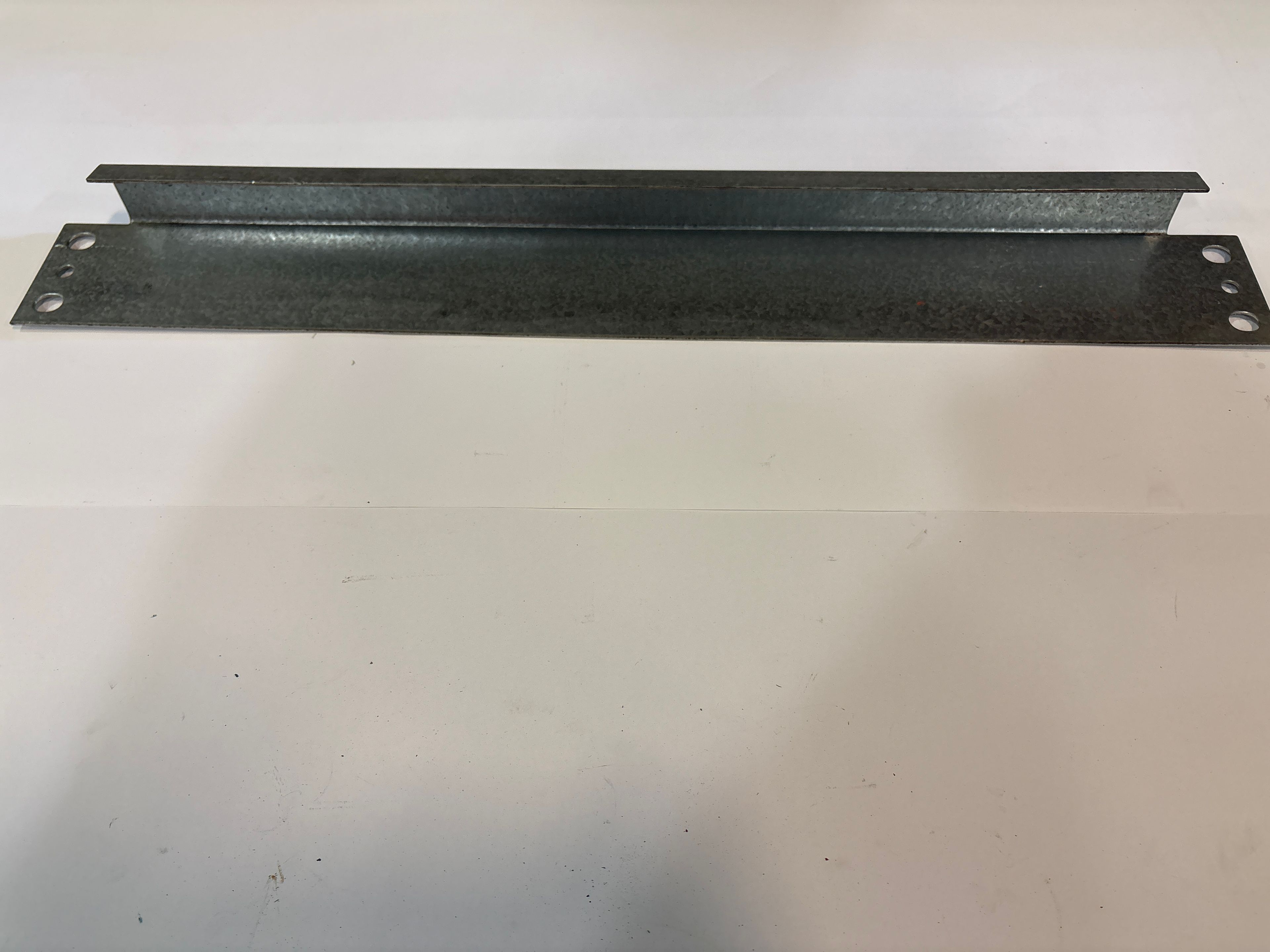 Row Spacer - 24" x 4"