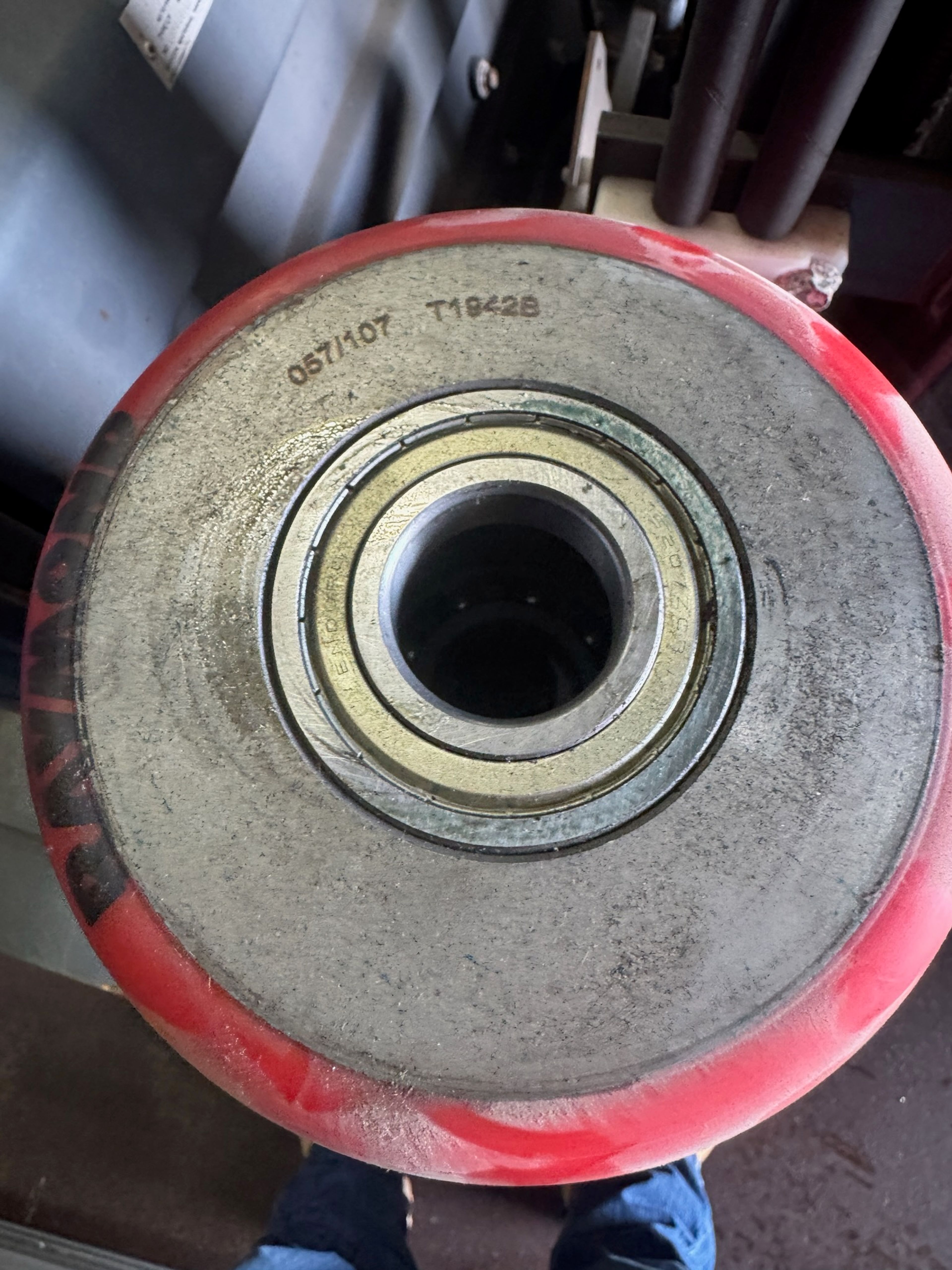 Raymond - Reach Truck wheels