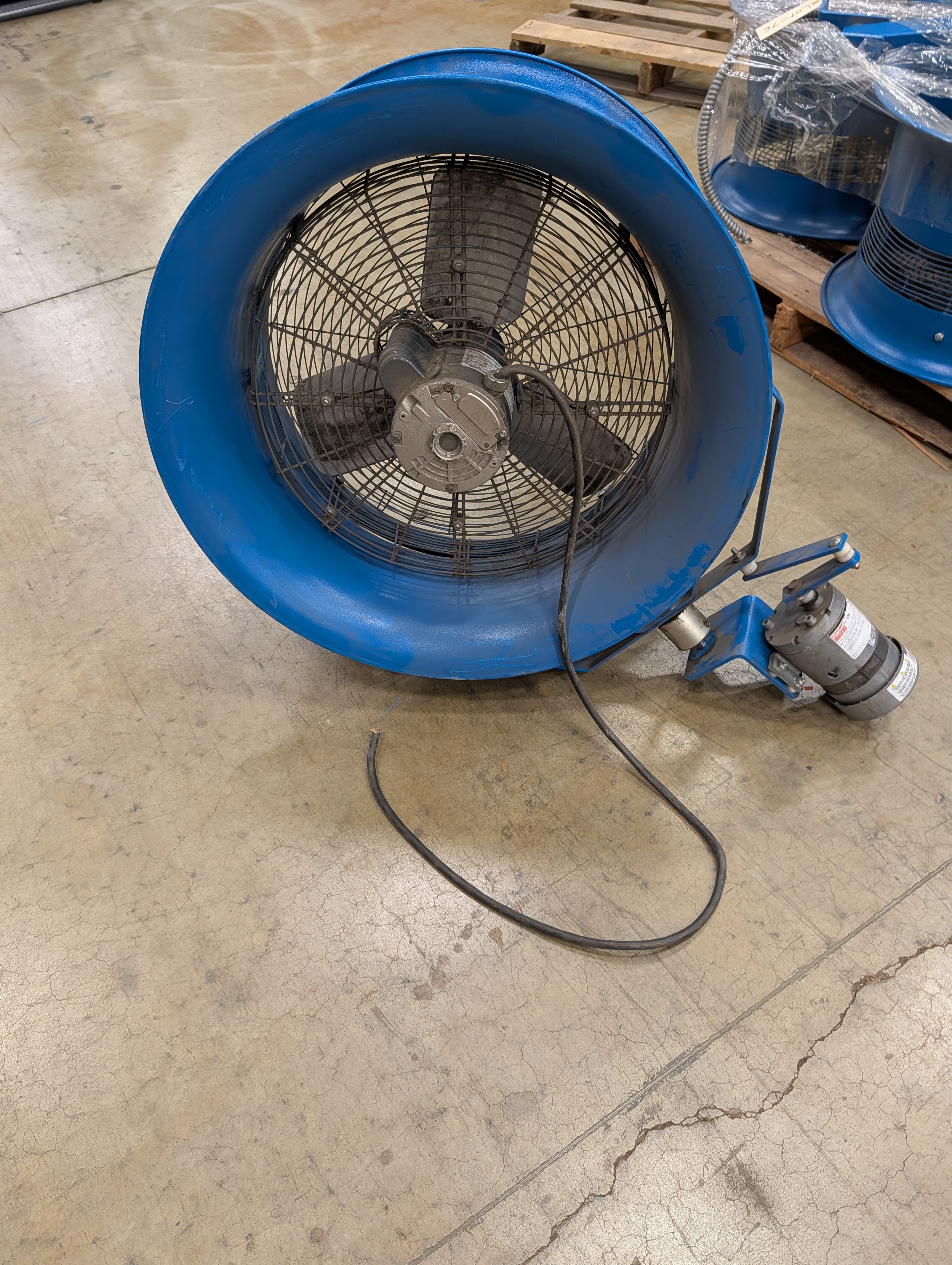 22" Patterson warehouse Fan - 277V w/oscillator  - Document 4