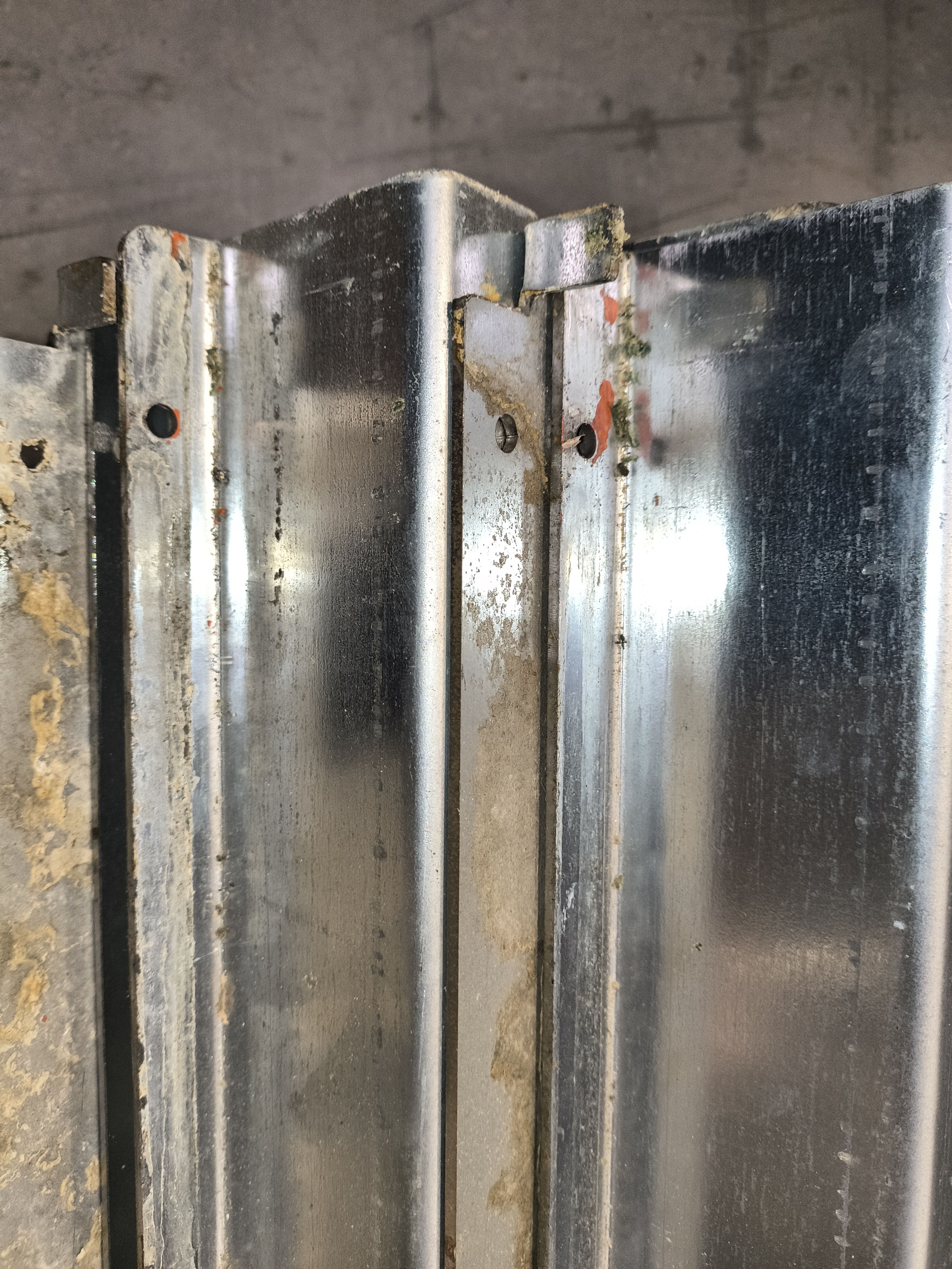 Carton Flow - Front Bracket - 96" - Document 5