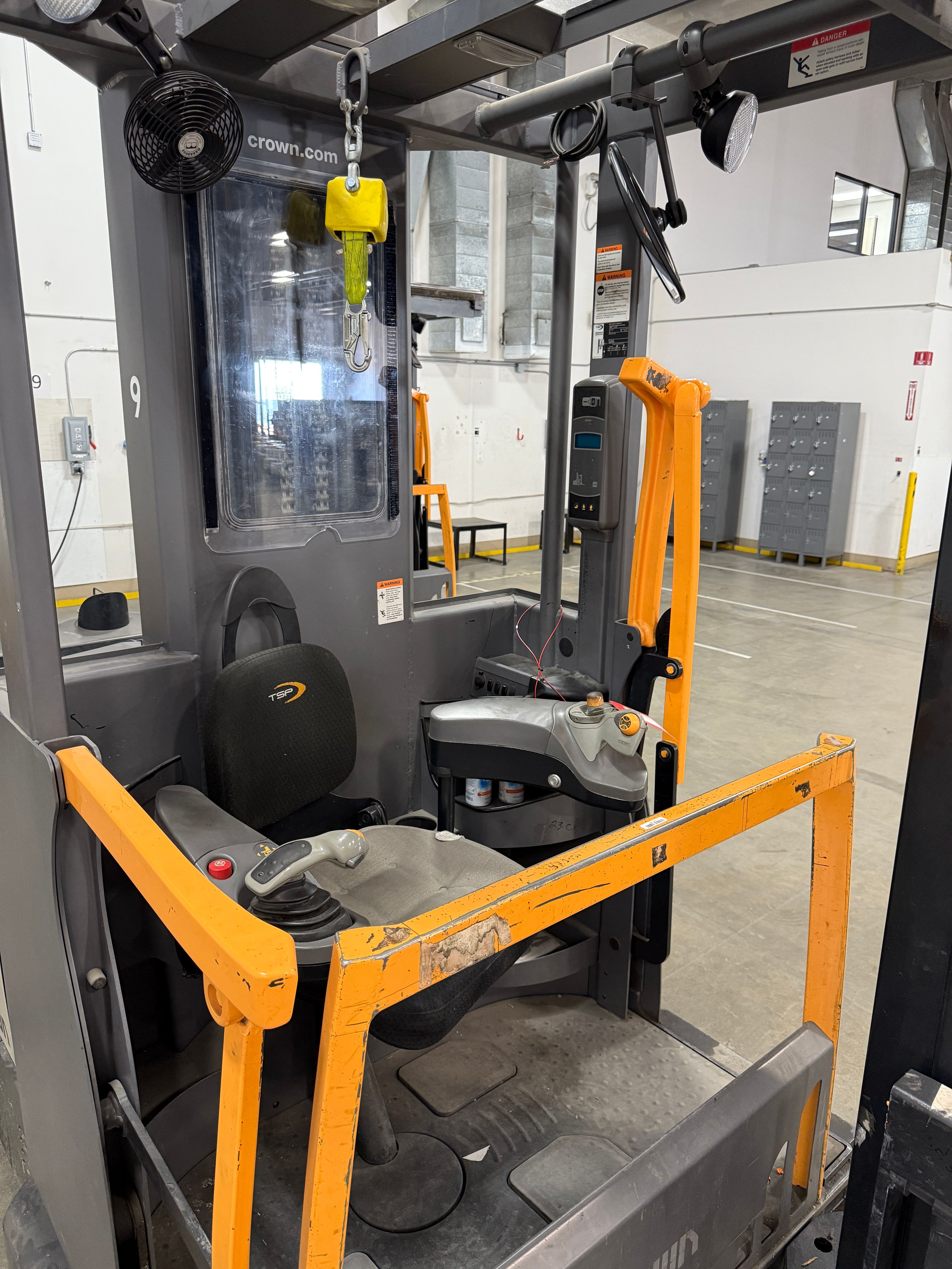 Crown TSP6000-30 Turret Truck - 3000 lb Capacity Very Narrow Aisle Forklift - Document 7
