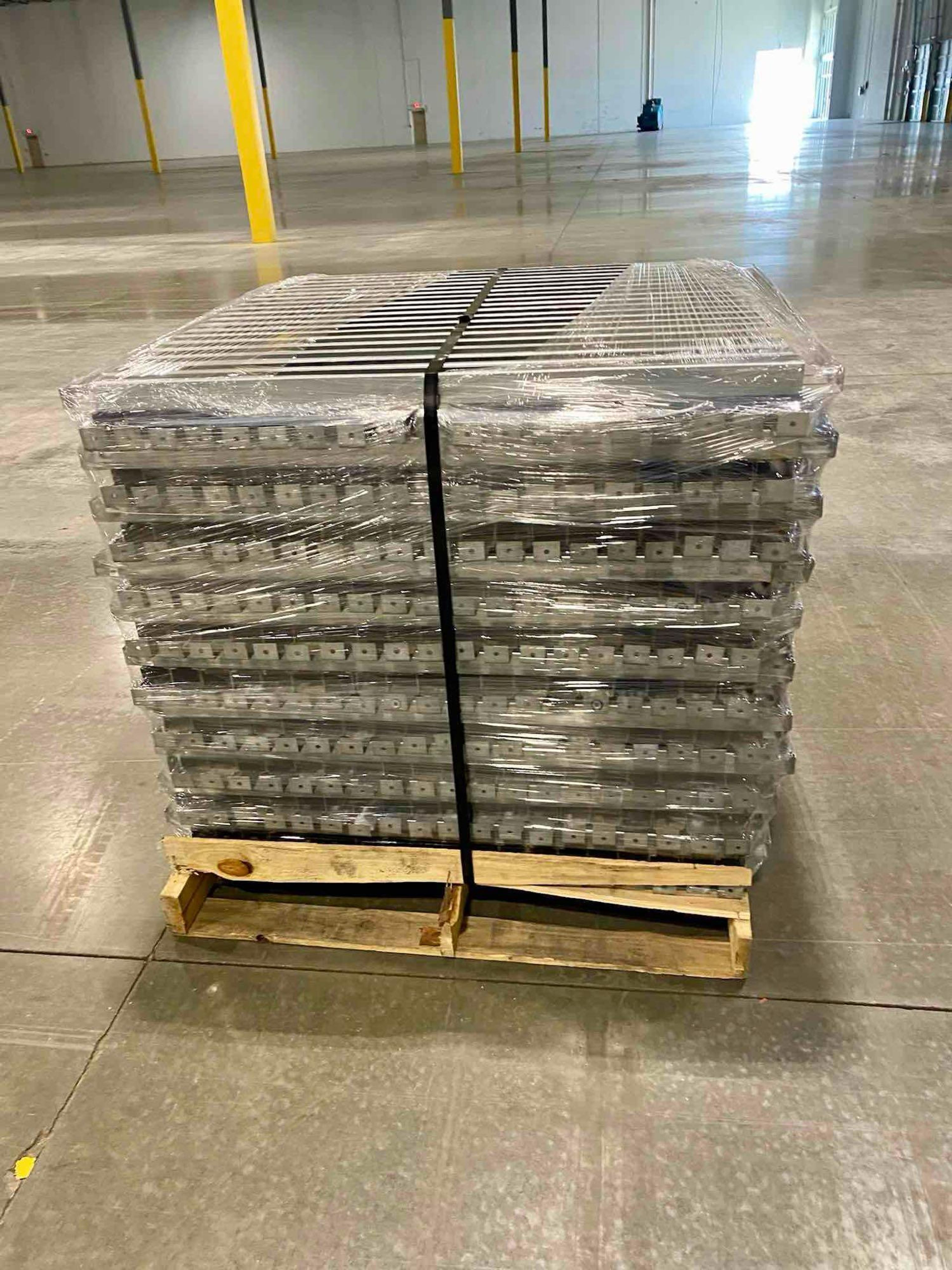 Pallet Support - 38 1/4" x 2" - Document 2