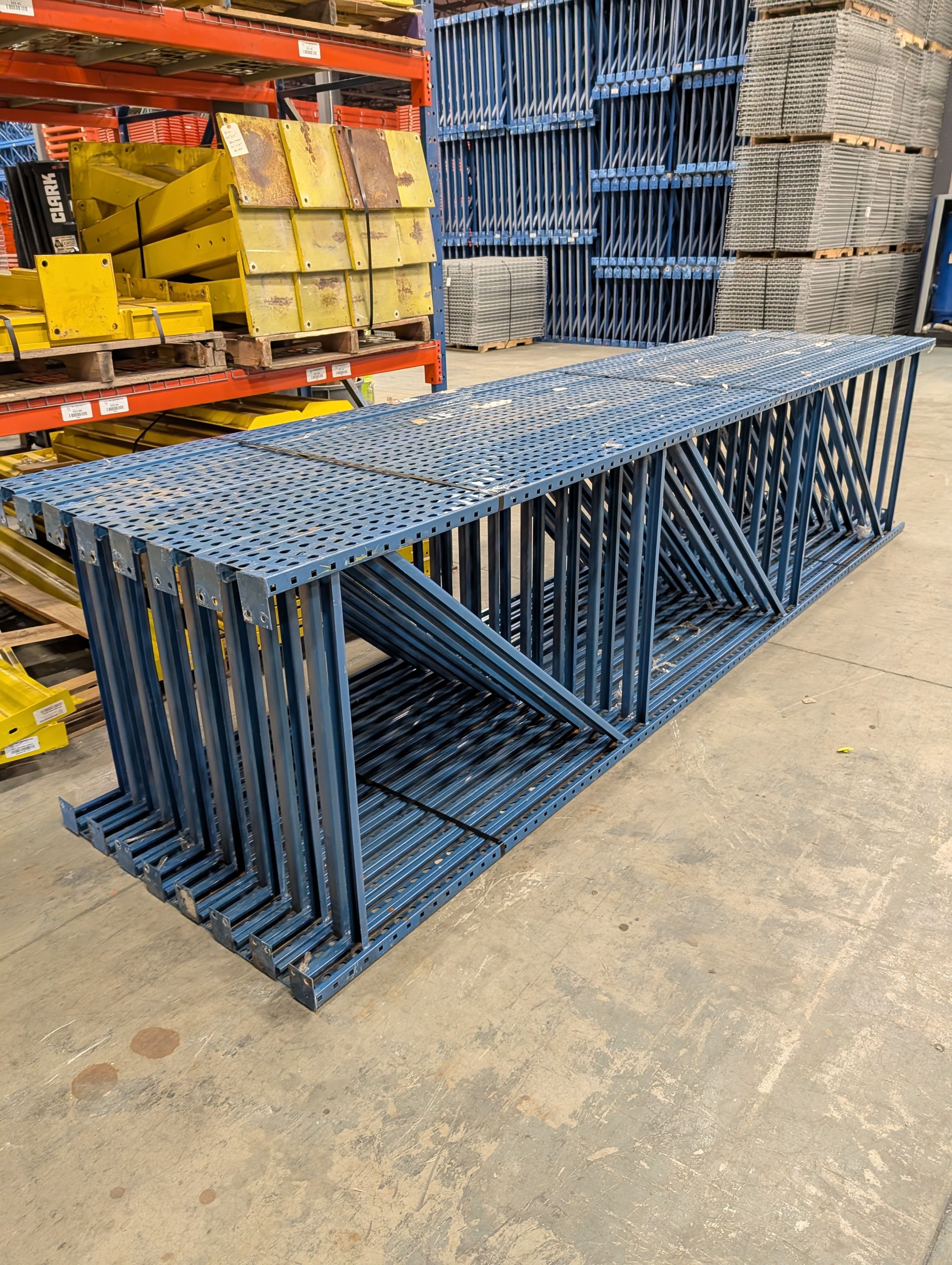 Upright Frame - 42" x 15' - Teardrop - Document 1