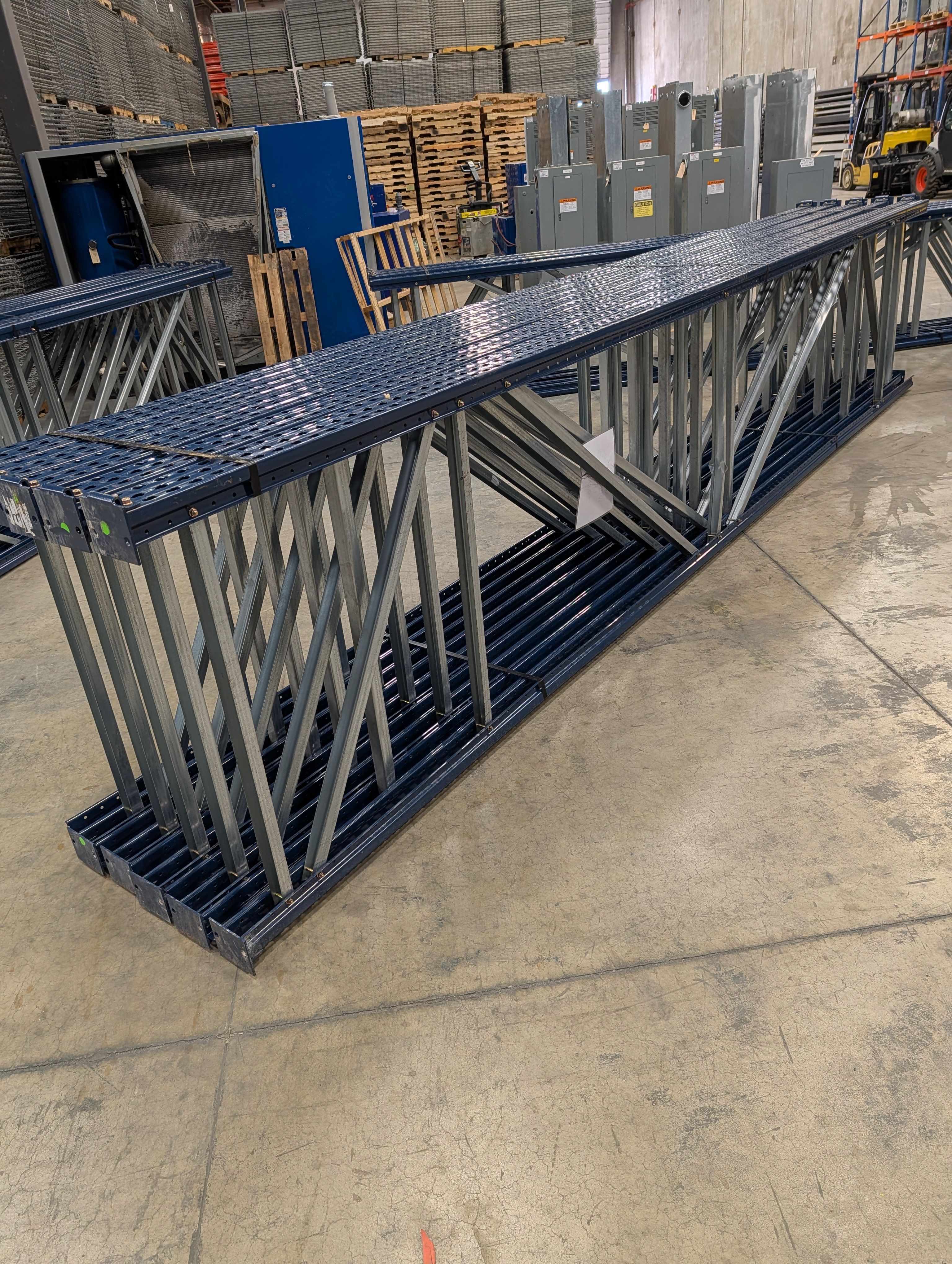 Upright Frame - 42" x 18' - Teardrop