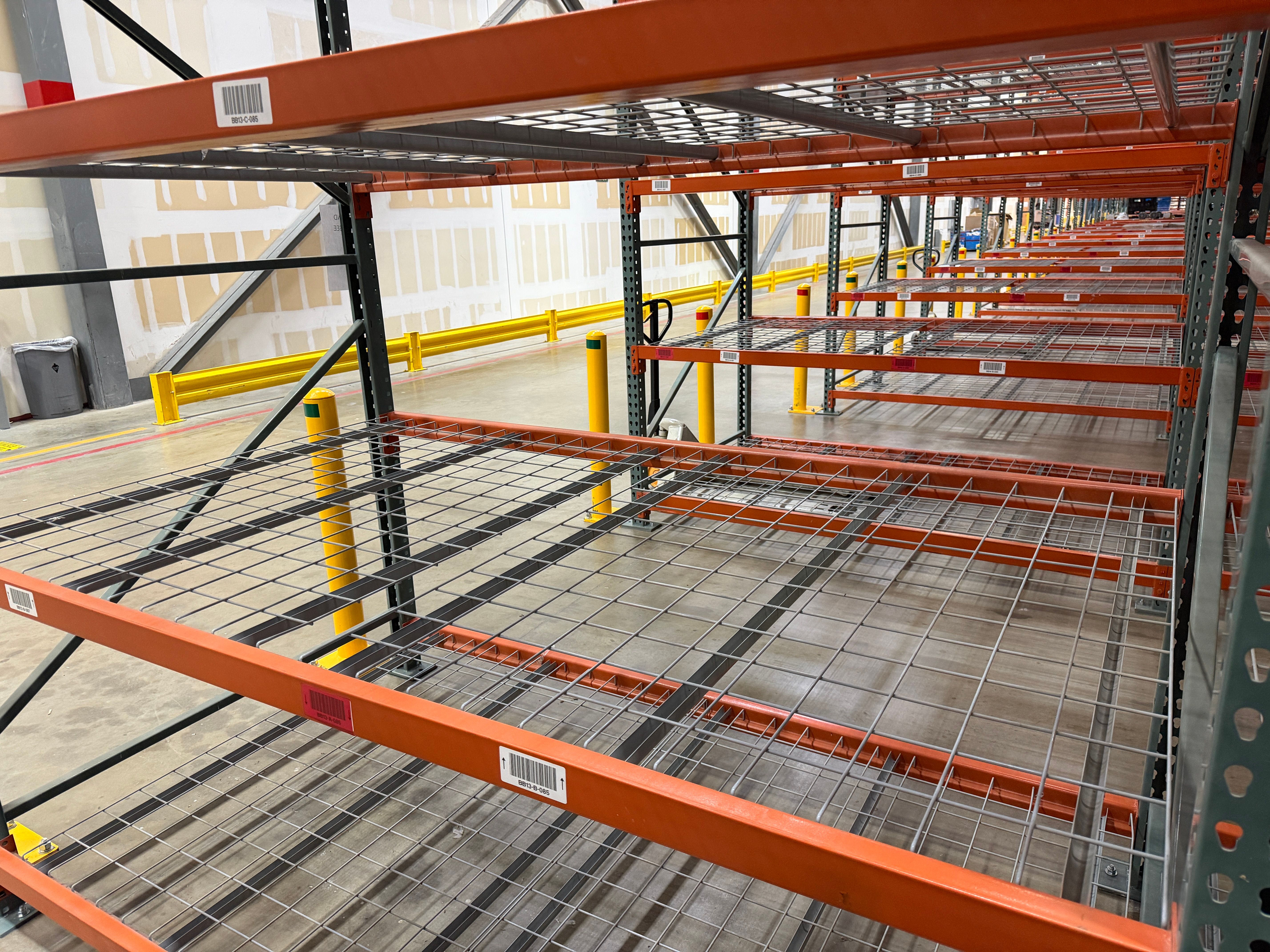 Wire Deck - 60" x 46" - Inside Waterfall