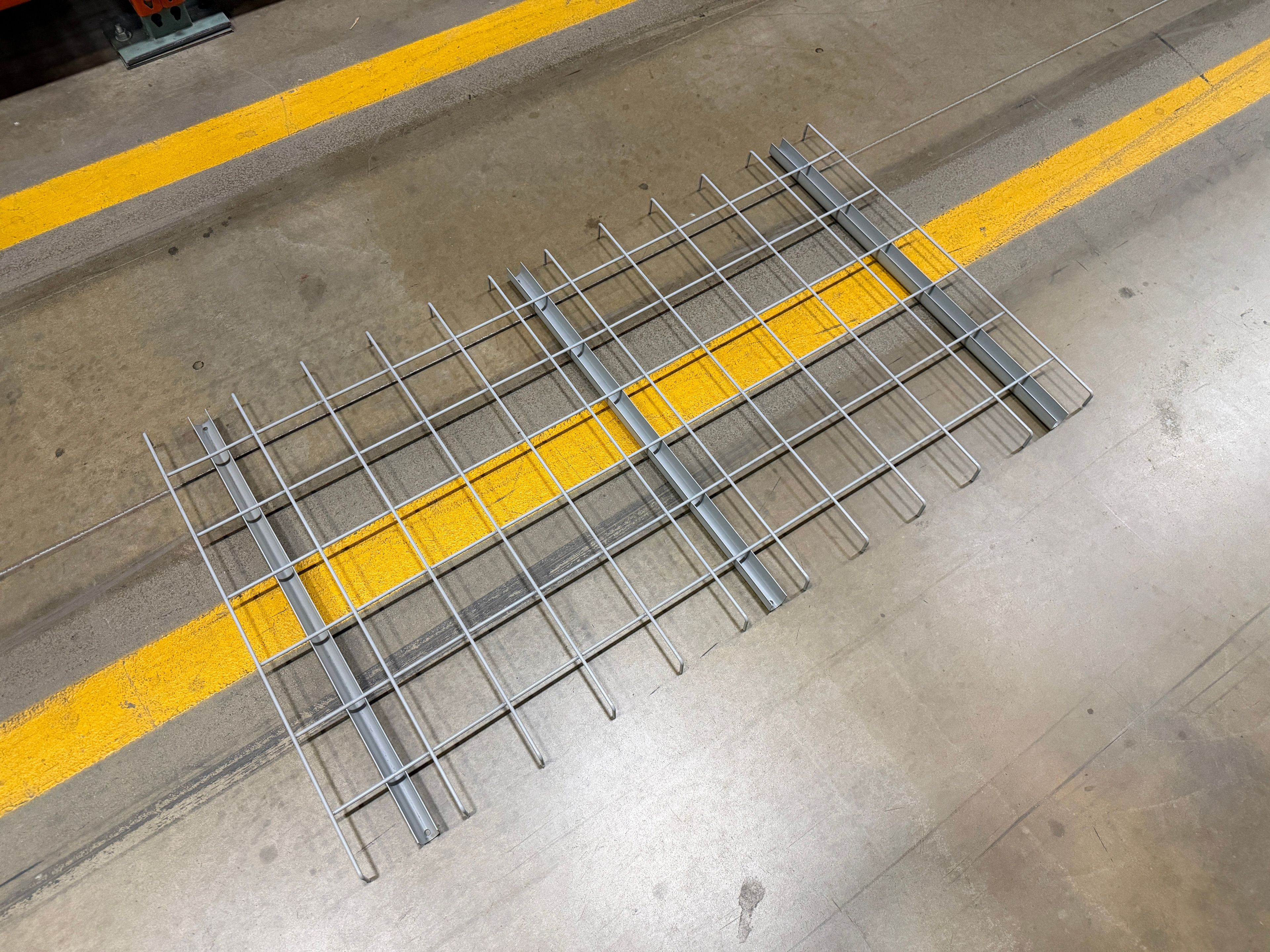 Wire Deck - 30" x 46" - Inside Waterfall - Document 4