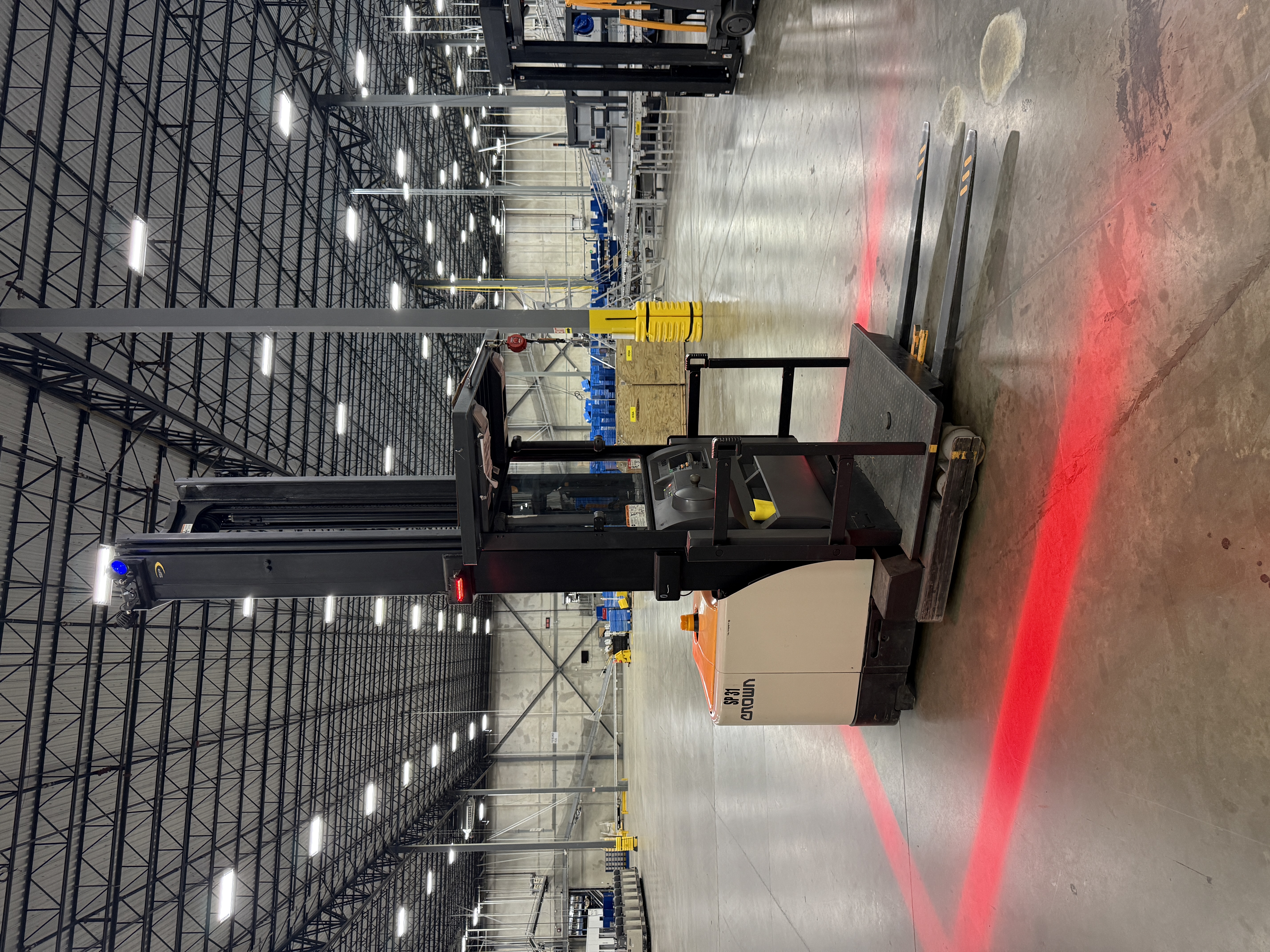 Crown Order Picker - SP-4000