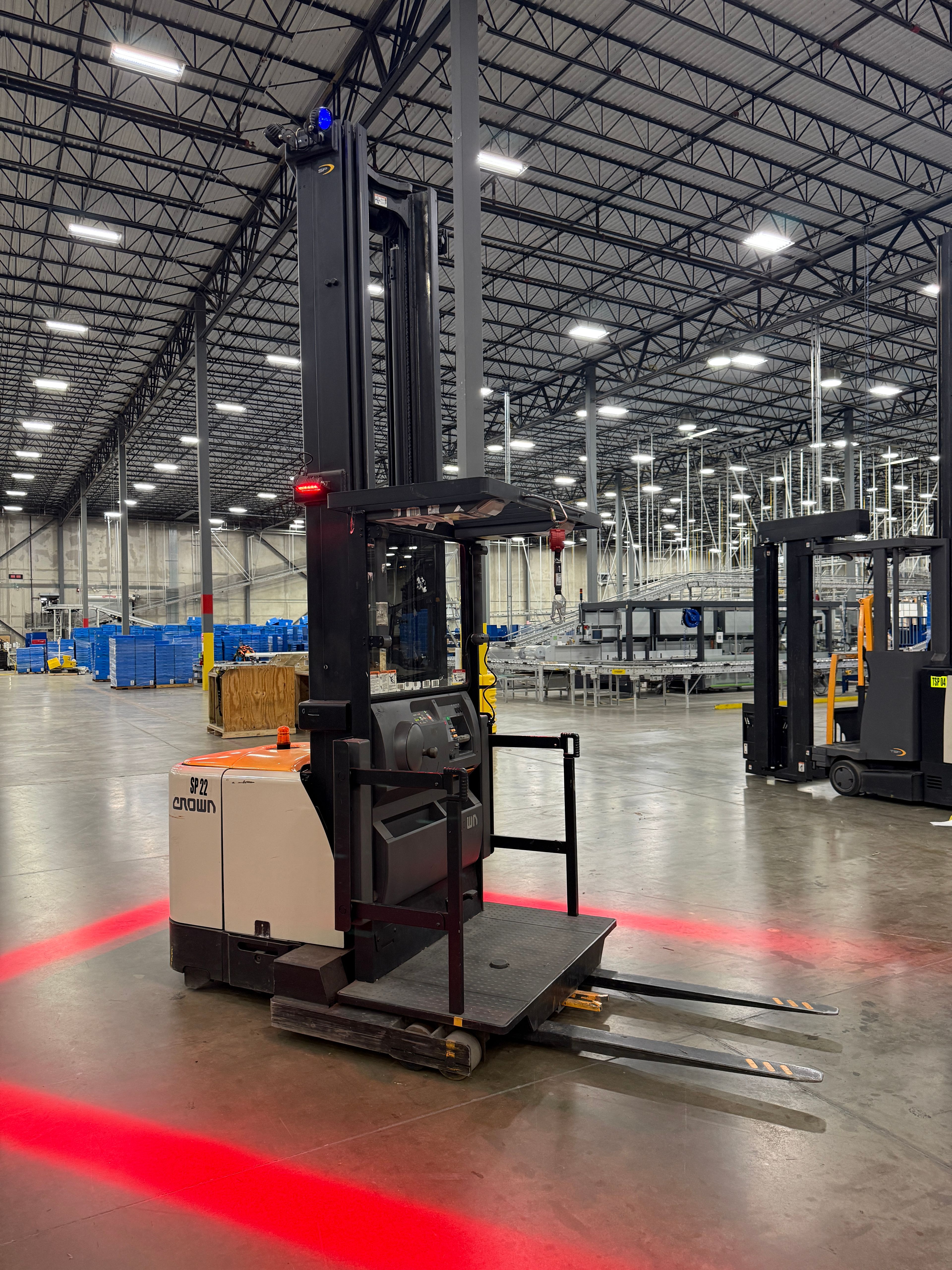 Crown Order Picker - SP-4000